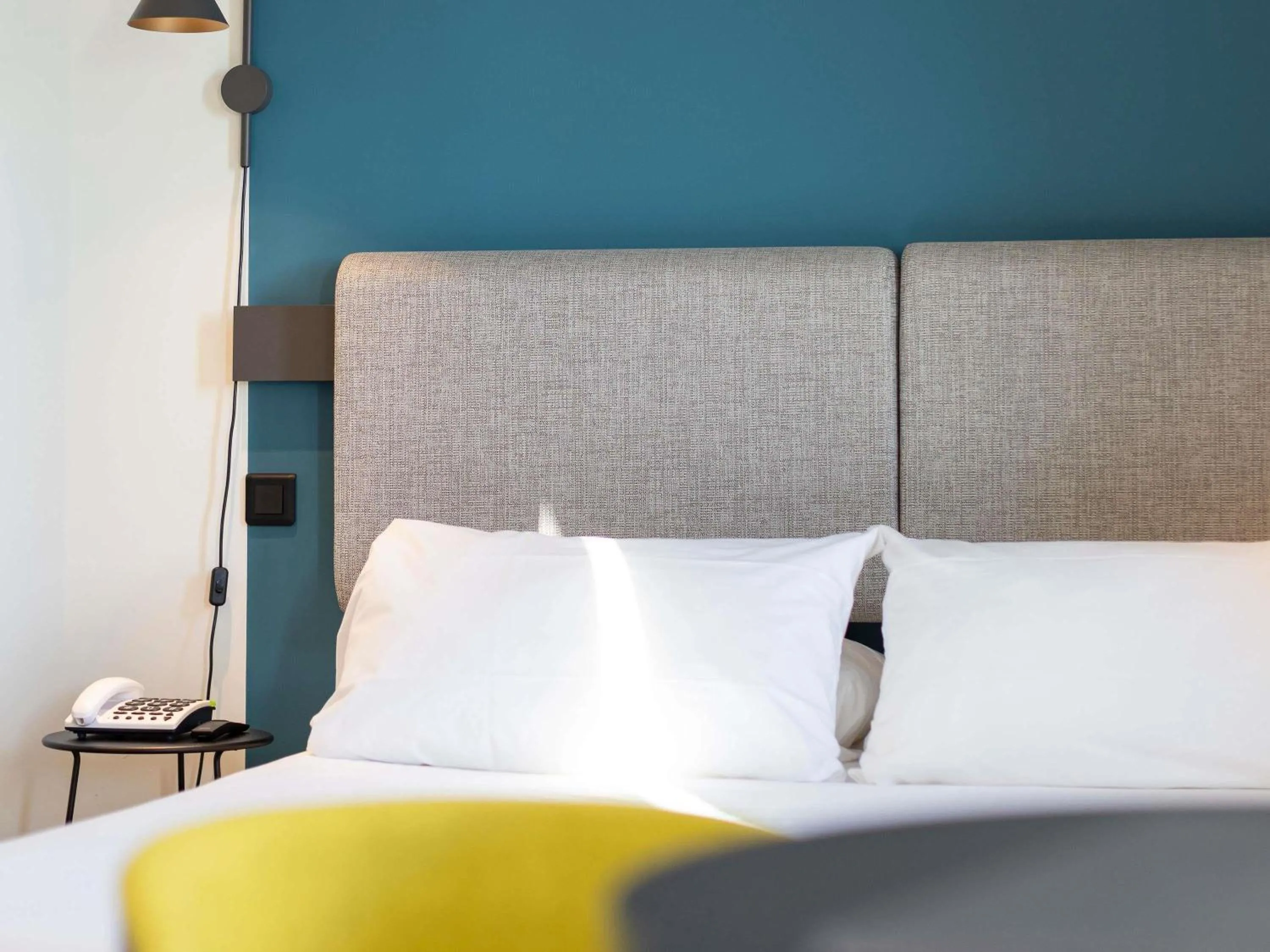 Bedroom, Bed in ibis Marseille Centre Euromed