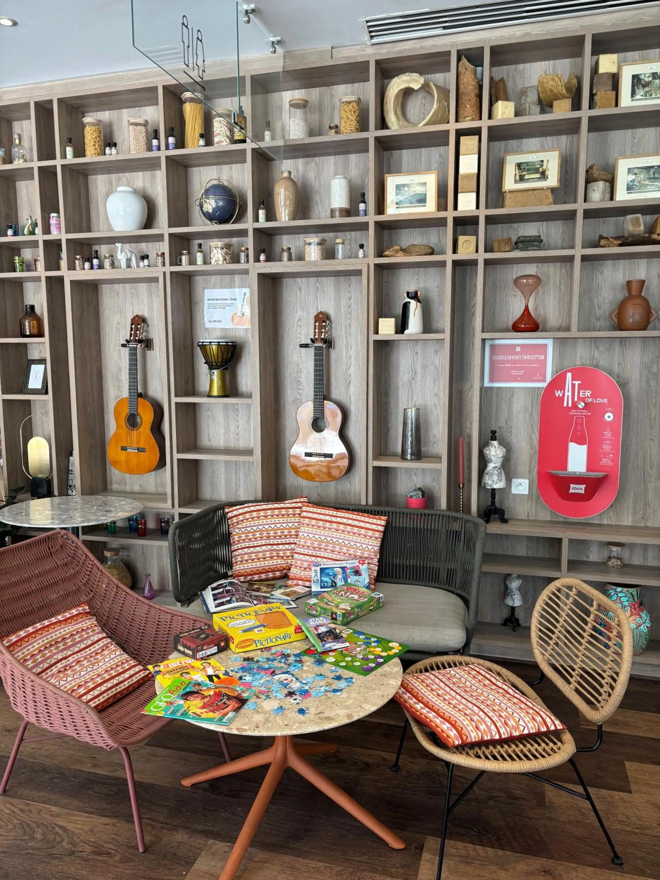 children in ibis Marseille Centre Euromed