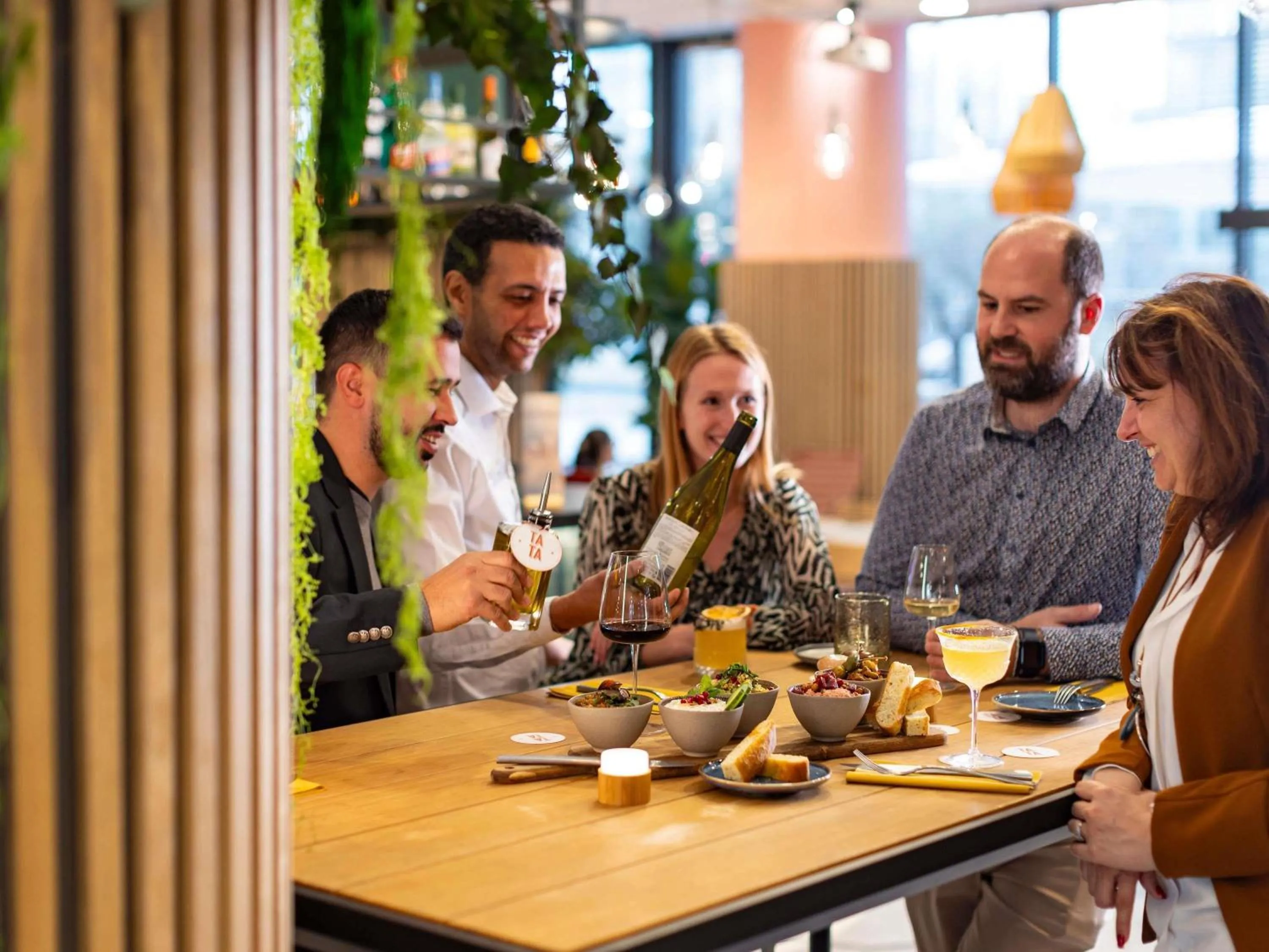 People in ibis Marseille Centre Euromed