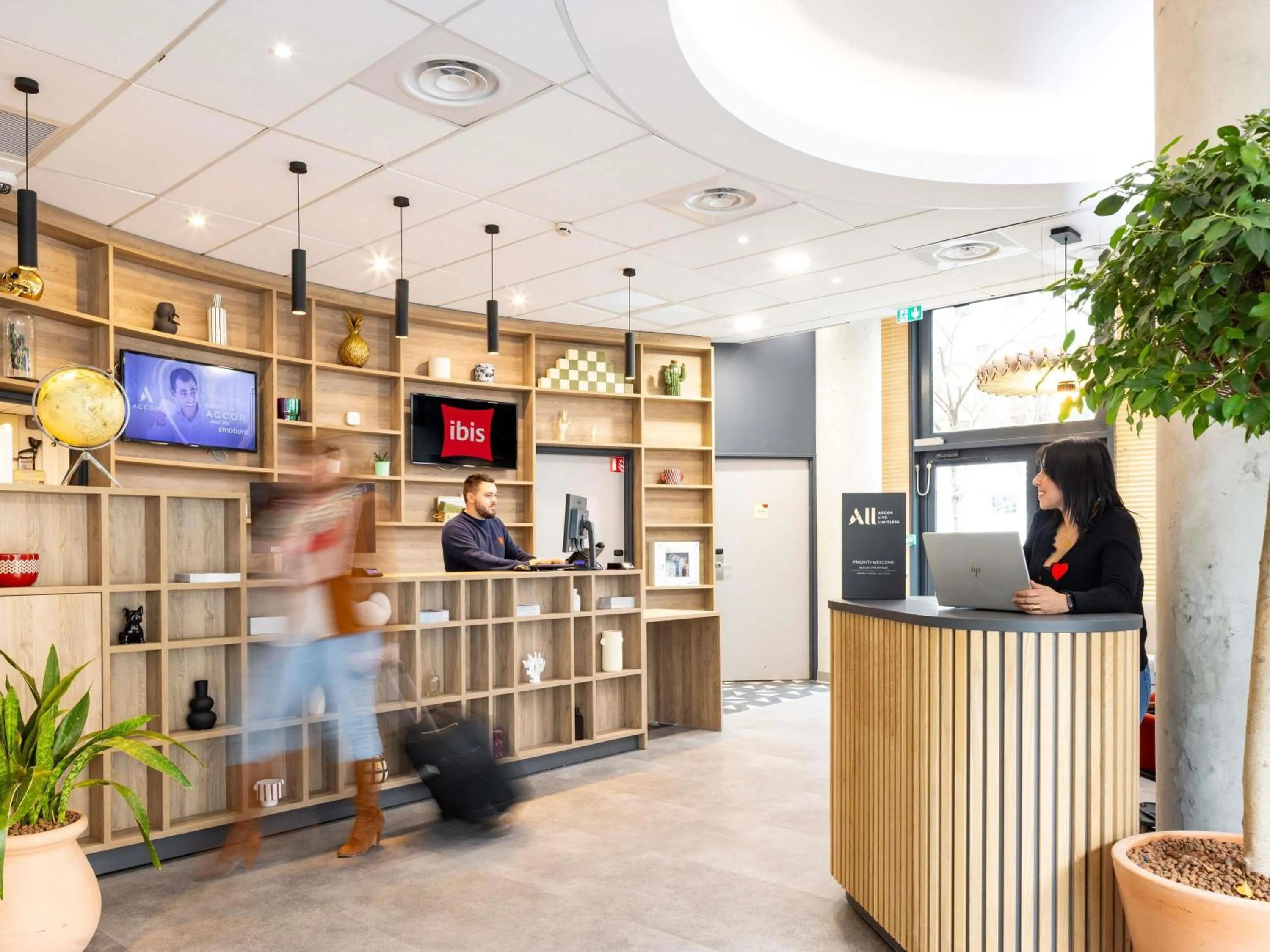 Property building in ibis Marseille Centre Euromed