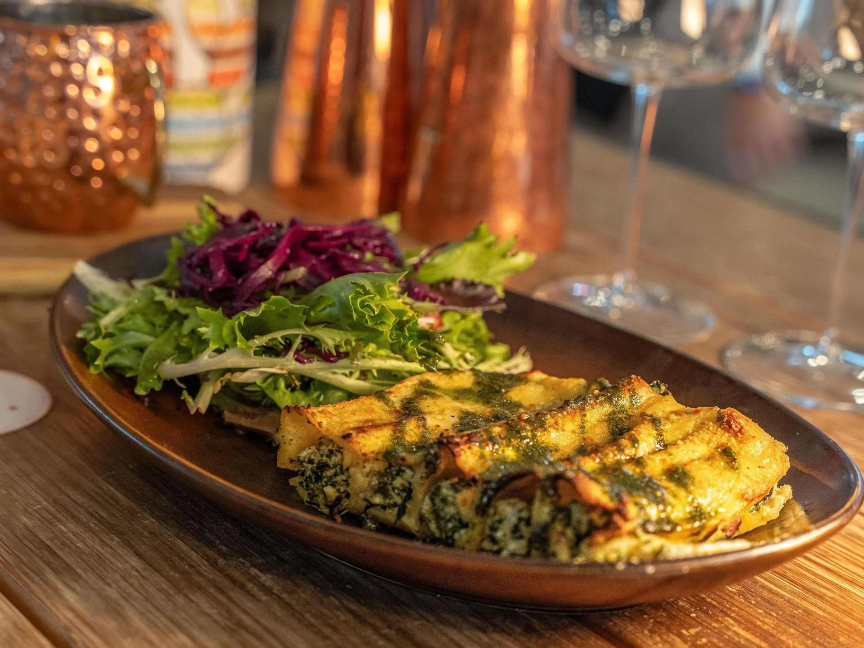 Restaurant/places to eat in ibis Marseille Centre Euromed