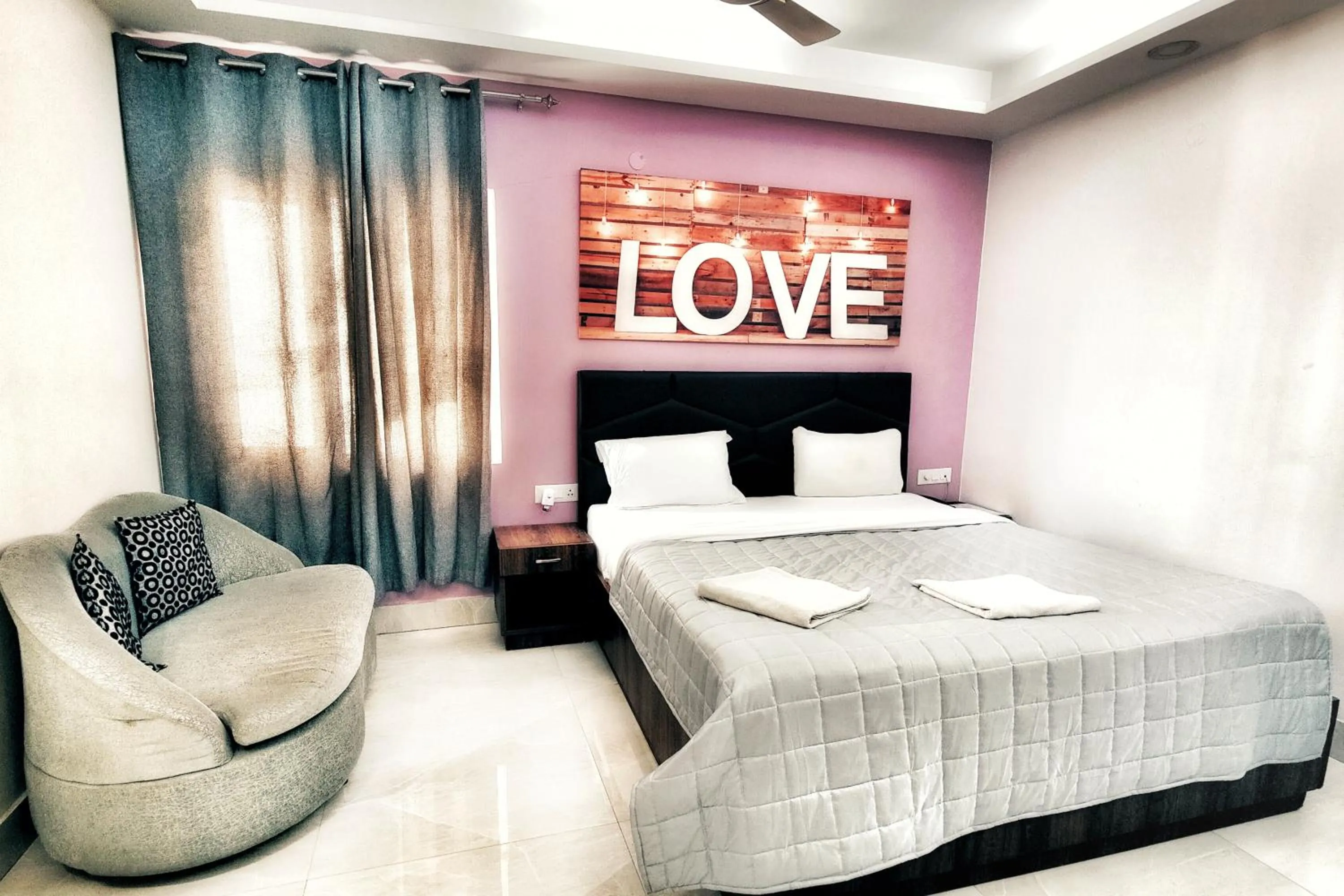 View (from property/room), Bed in Hotel Aerocity Purple Orchid