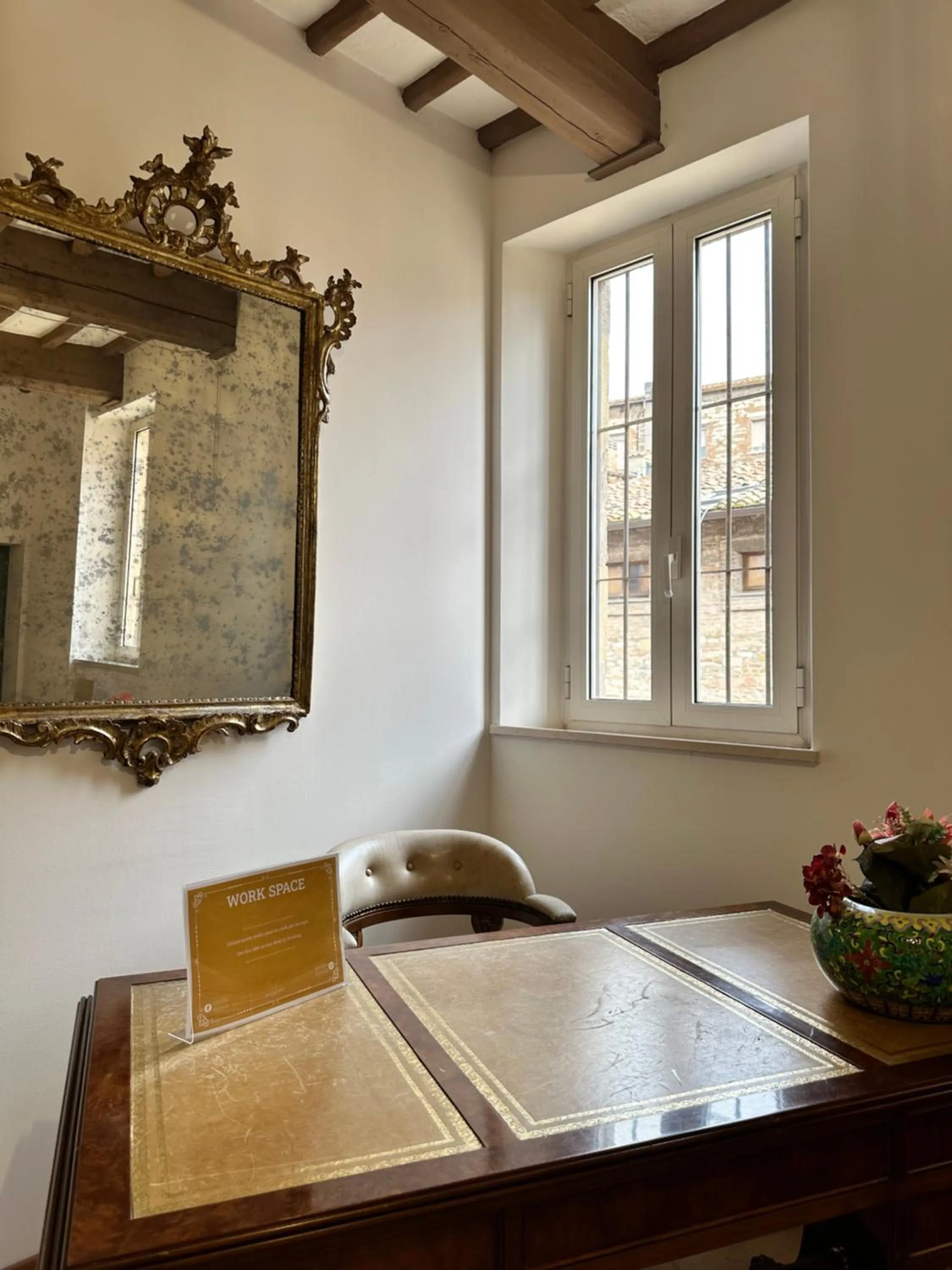 Communal lounge/ TV room in Santa Cecilia Perugia - Rooms&Suite