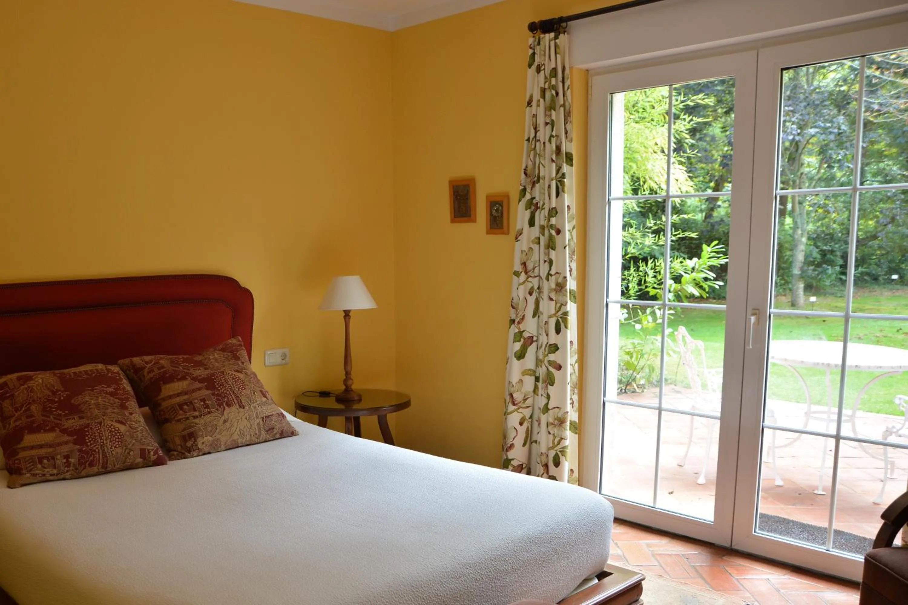 Garden view in El Habana Llanes