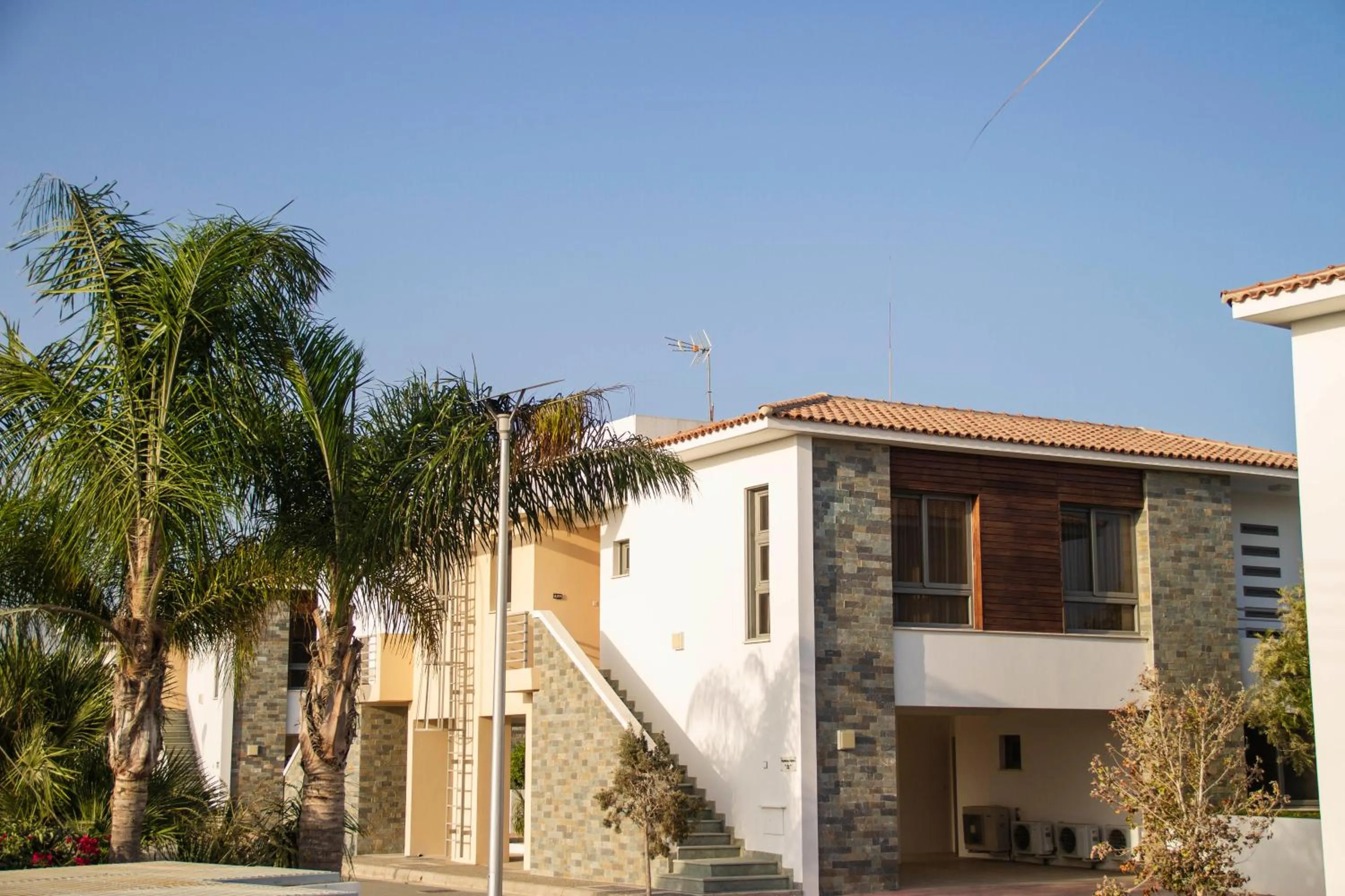 Property building in Atlantis Gardens