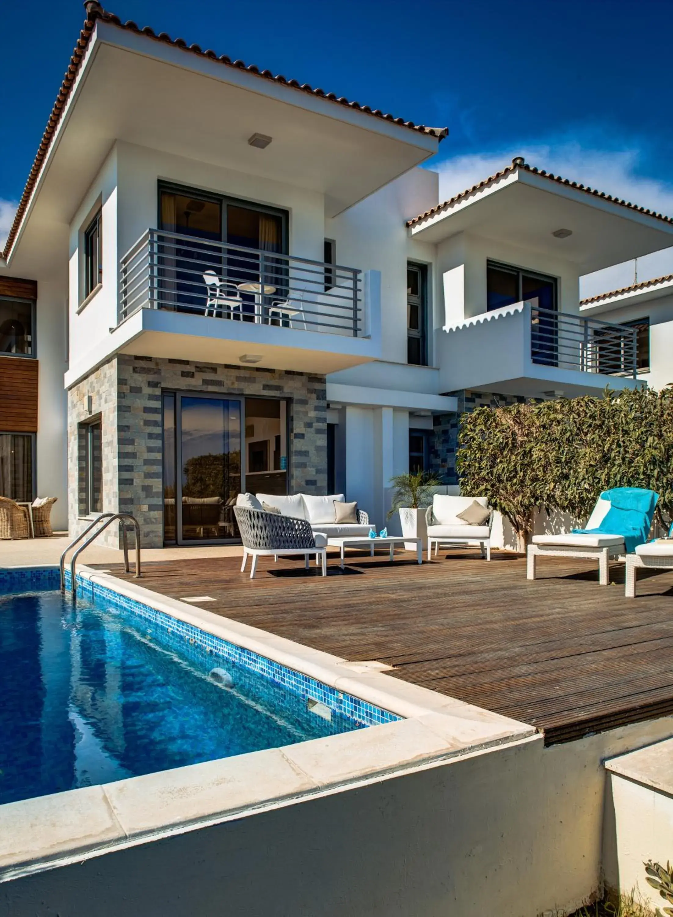 Three-Bedroom Villa with Private Pool and Sea View in Atlantis Gardens Three-Bedroom Villa with Private Pool and Sea View in Atlantis Gardens