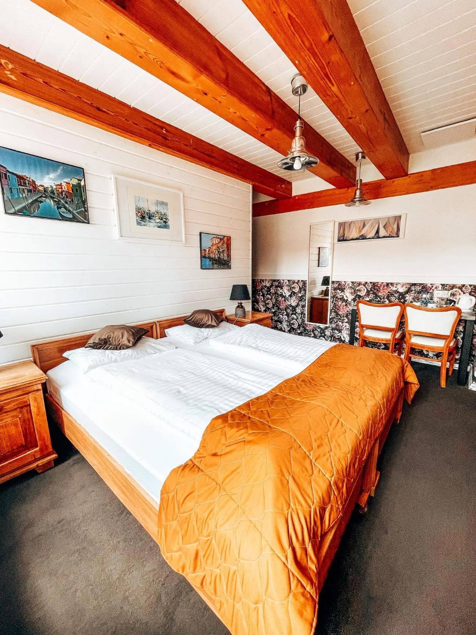 Photo of the whole room, Bed in Villa Bella Italia