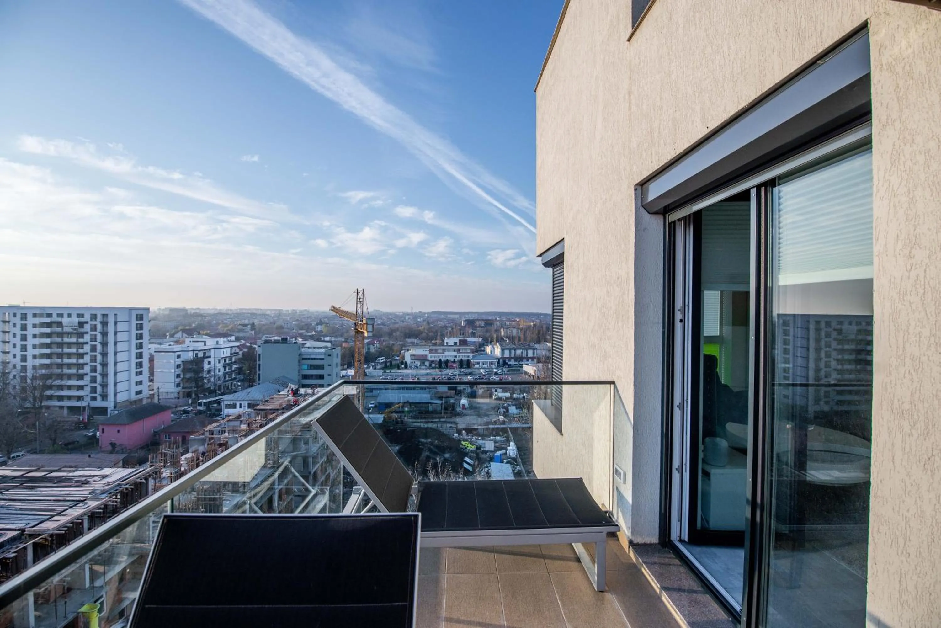 Balcony/Terrace in Luxury Westpark 2 Residence with Lake View