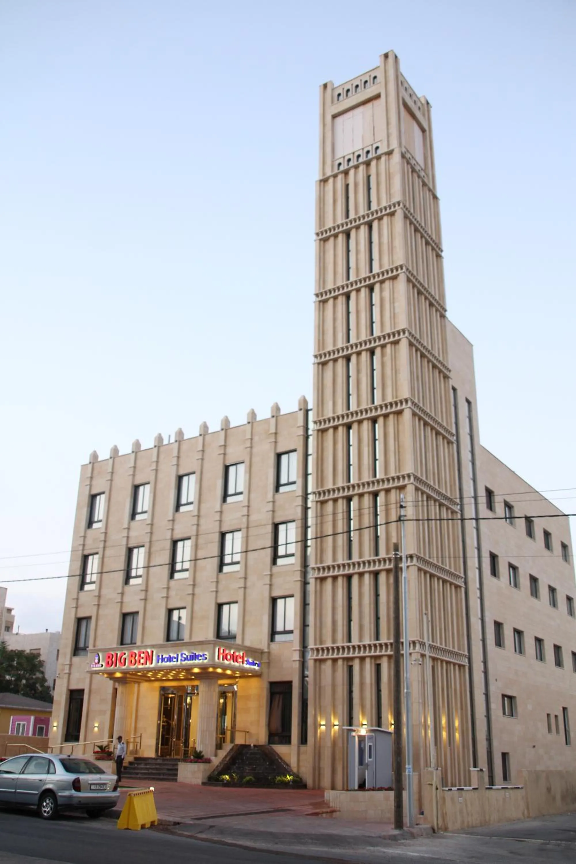 Property building in Big Ben Hotel Suites