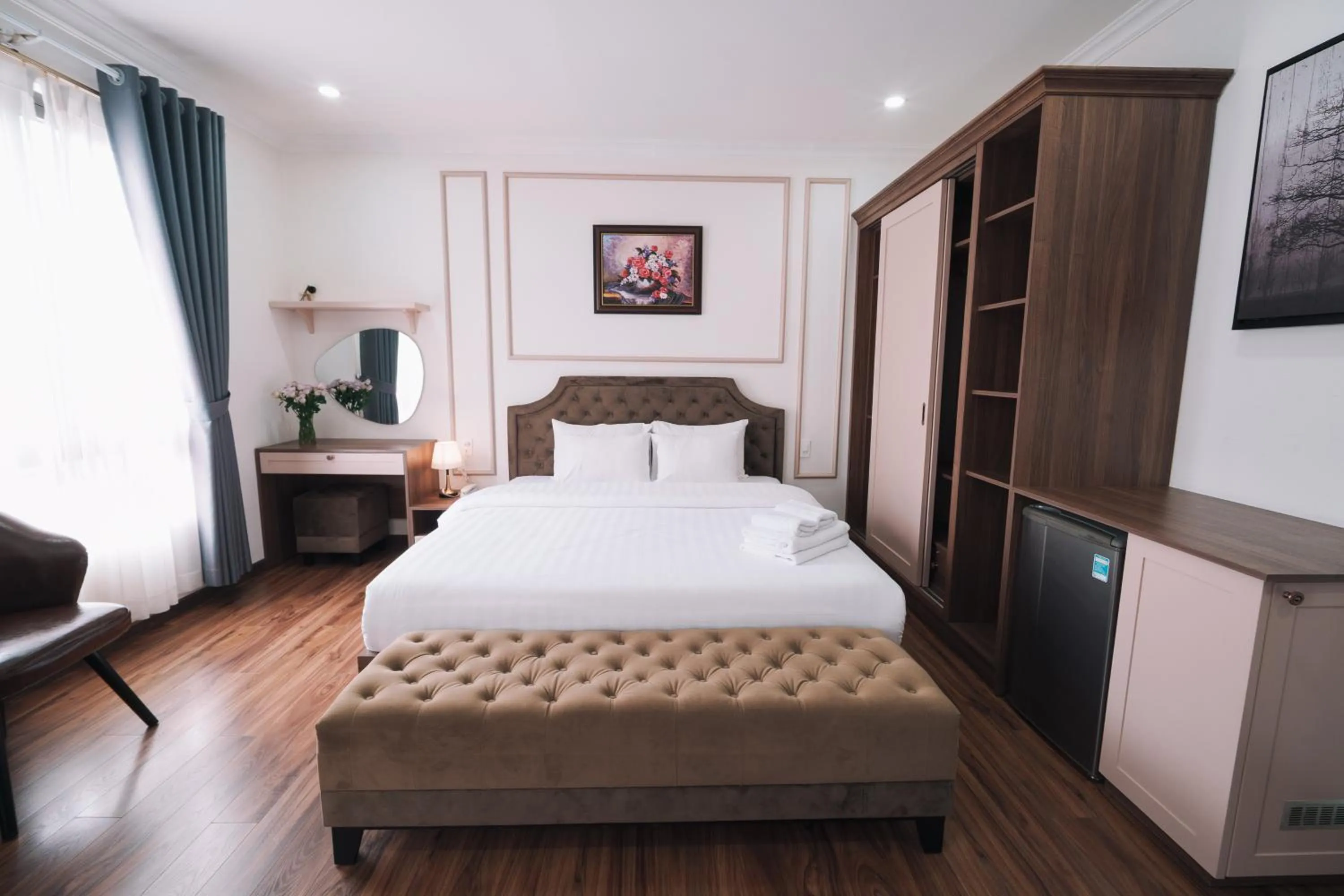 Photo of the whole room, Bed in N Queen Apartment Hotel