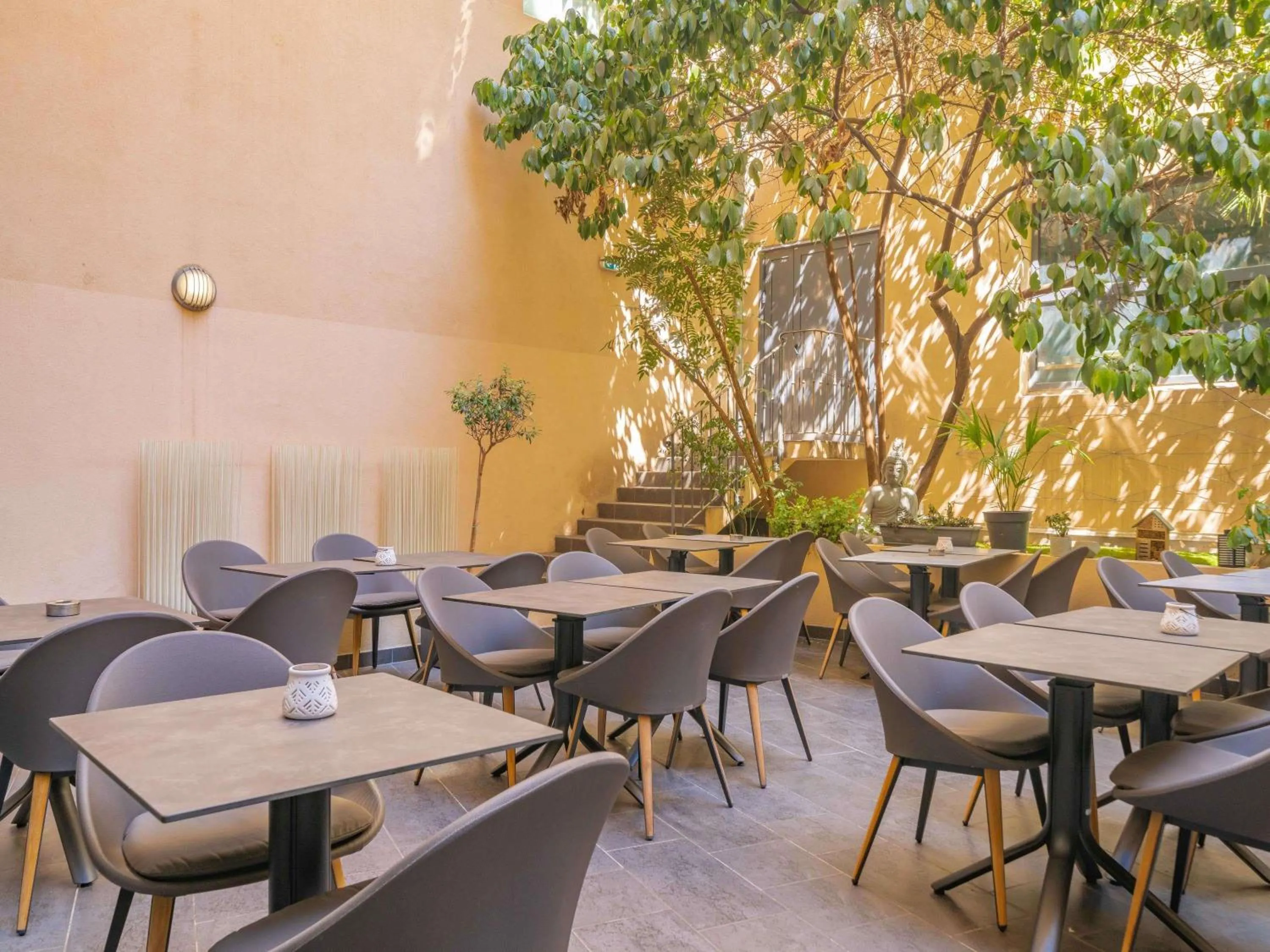 Breakfast in Novotel Suites Cannes Centre