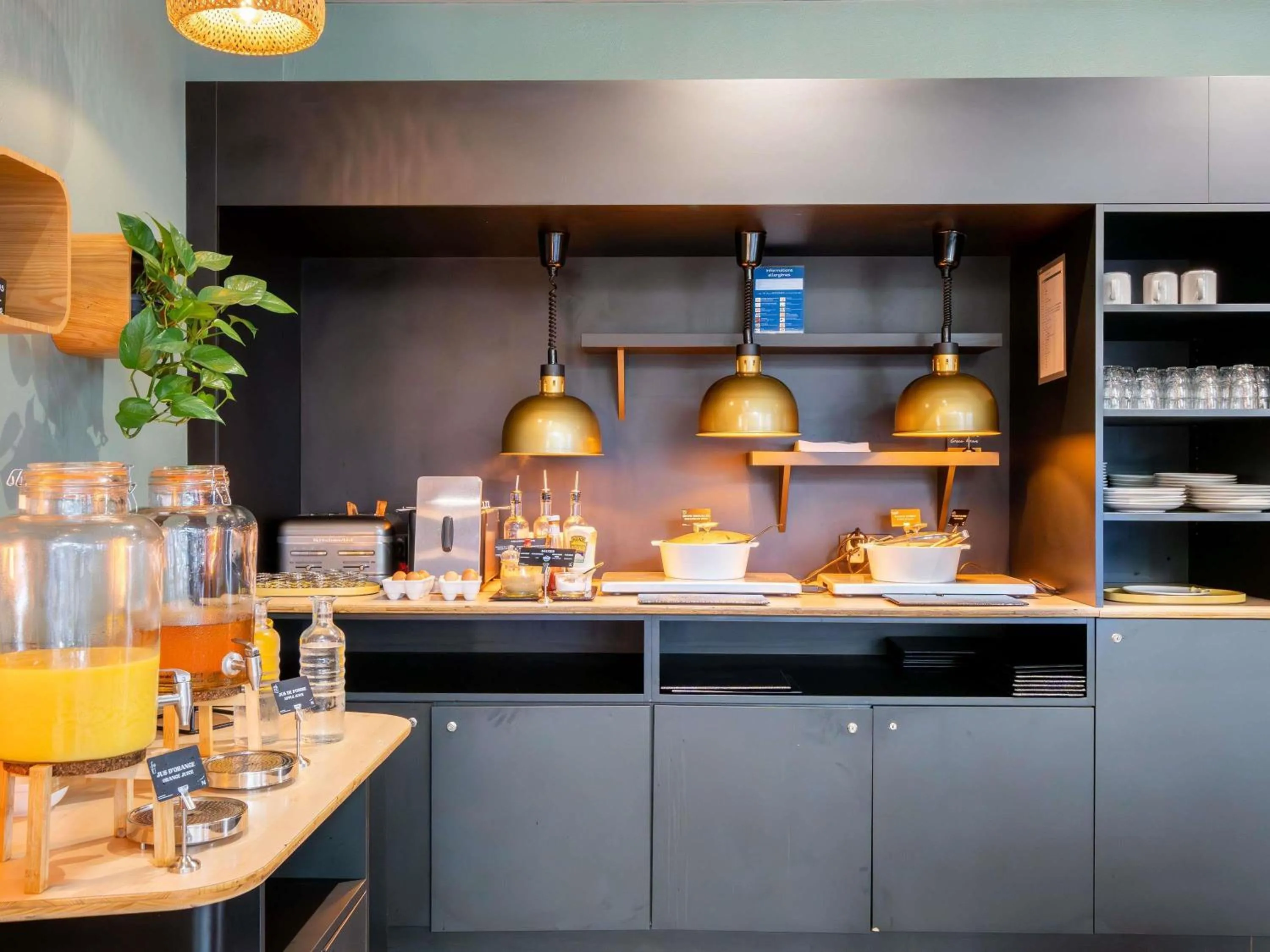 Breakfast in Novotel Suites Cannes Centre