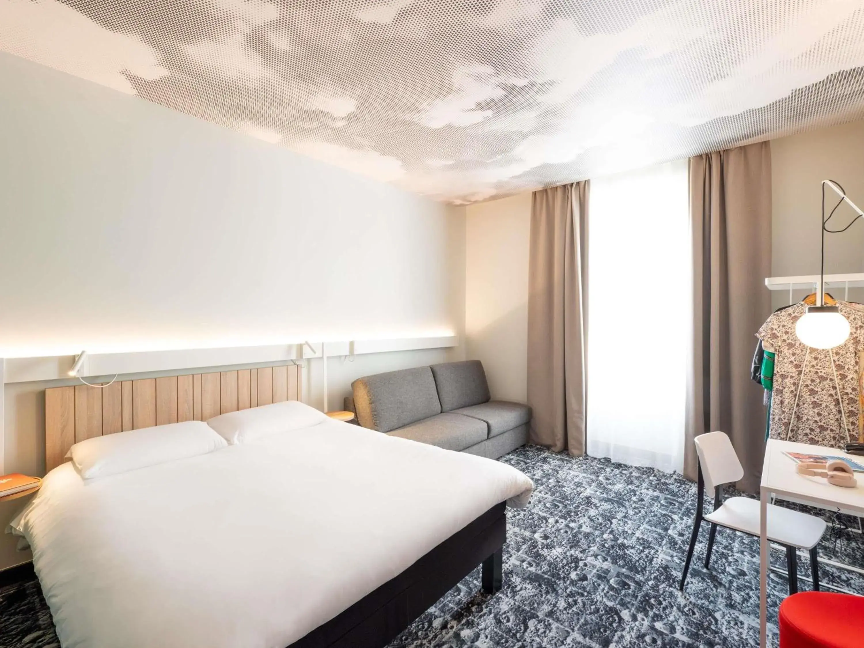 Superior Double Room with Sofa bed in ibis Lyon Centre Perrache Superior Double Room with Sofa bed in ibis Lyon Centre Perrache