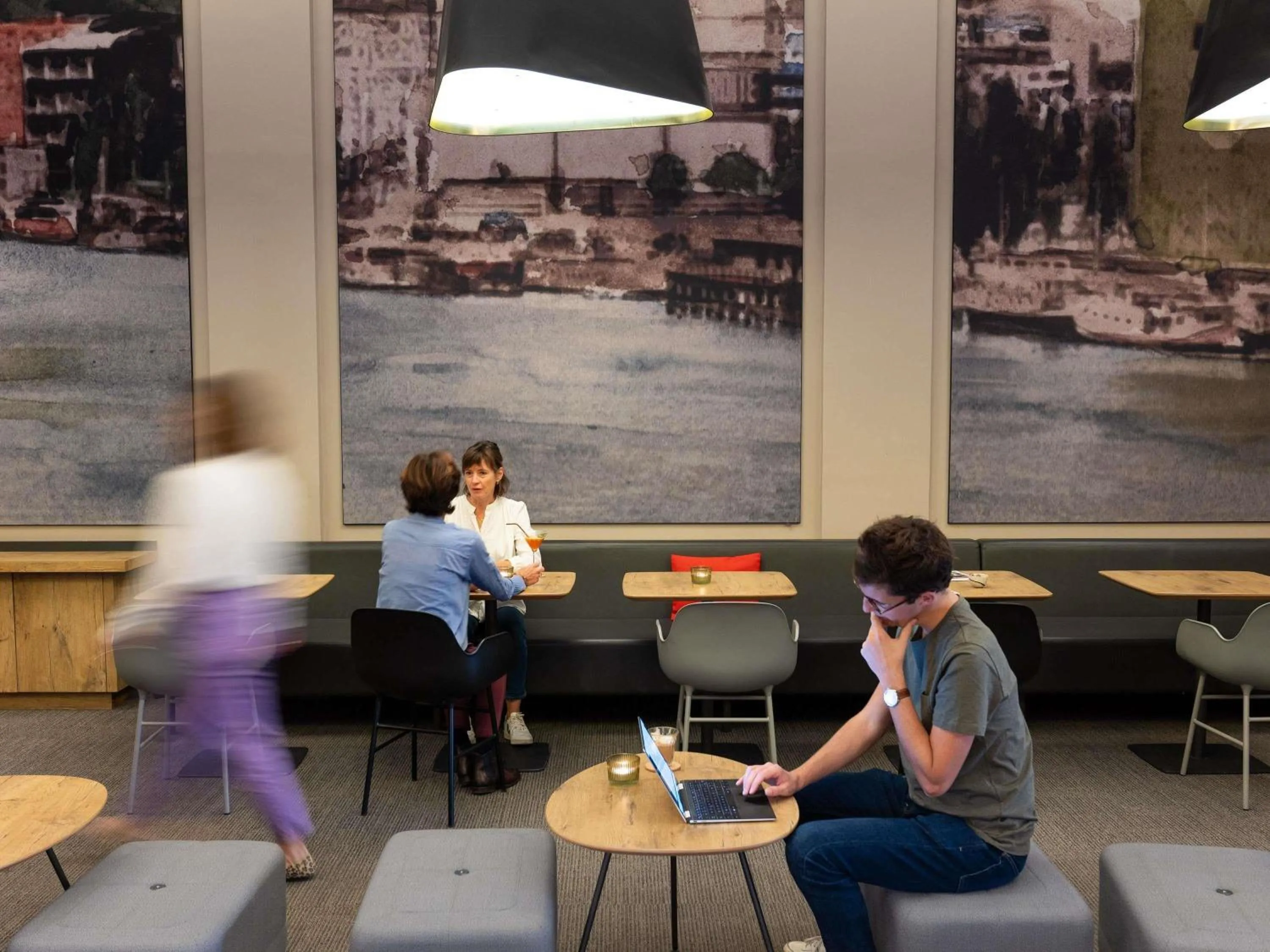 Lounge or bar in ibis Lyon Centre Perrache