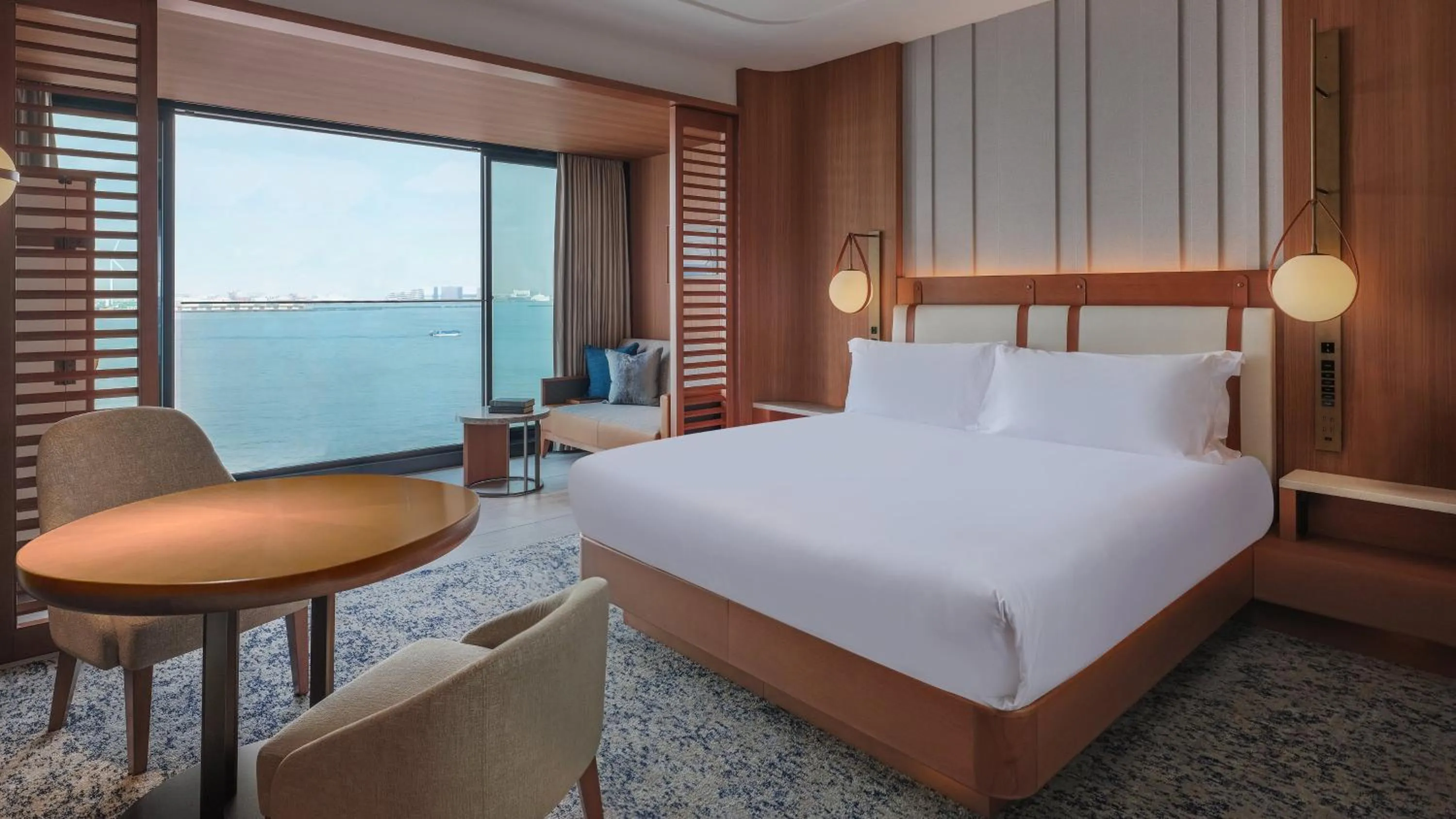 Photo of the whole room, Bed in InterContinental Yokohama Pier 8 by IHG