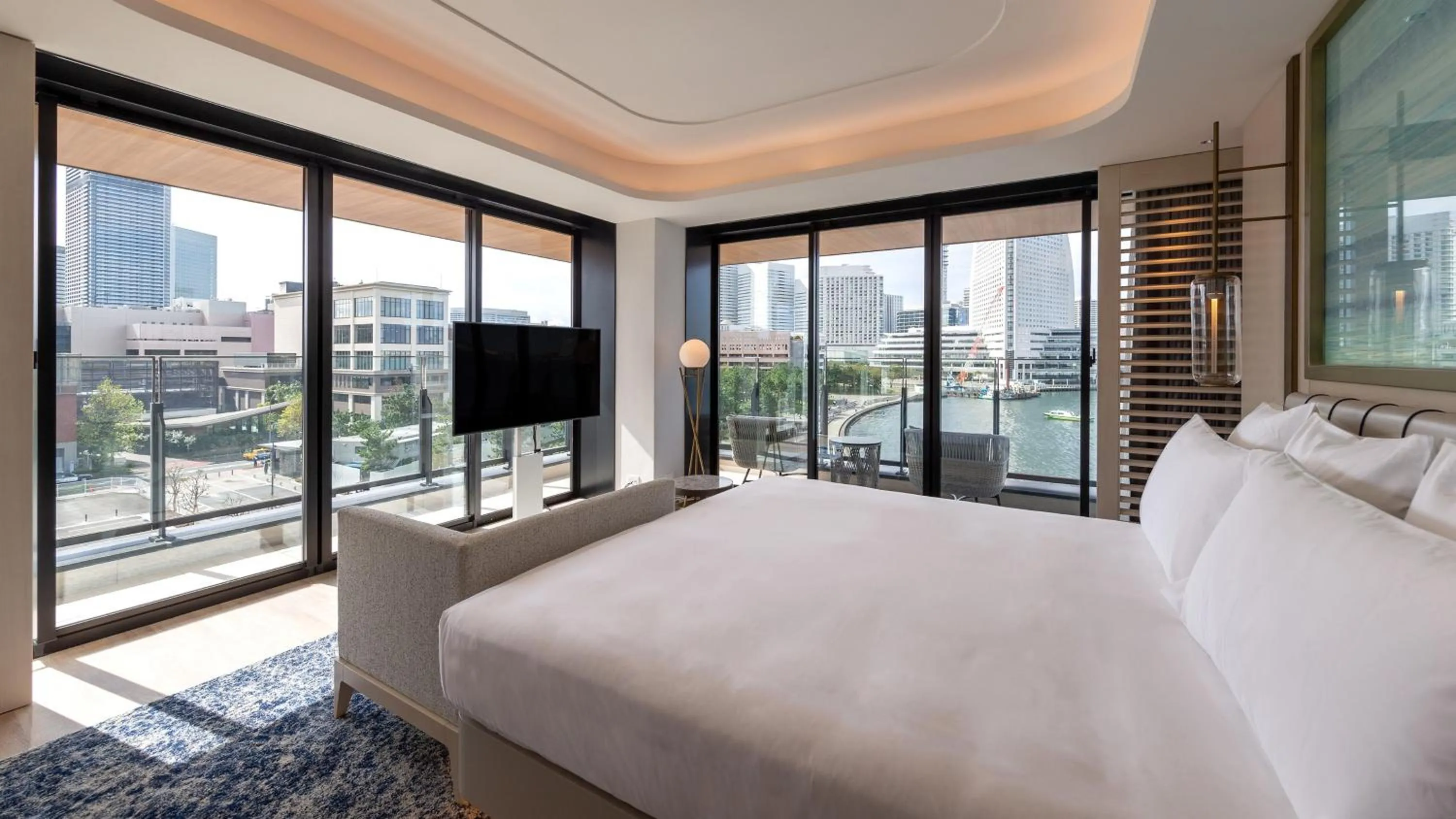 Photo of the whole room, Bed in InterContinental Yokohama Pier 8 by IHG