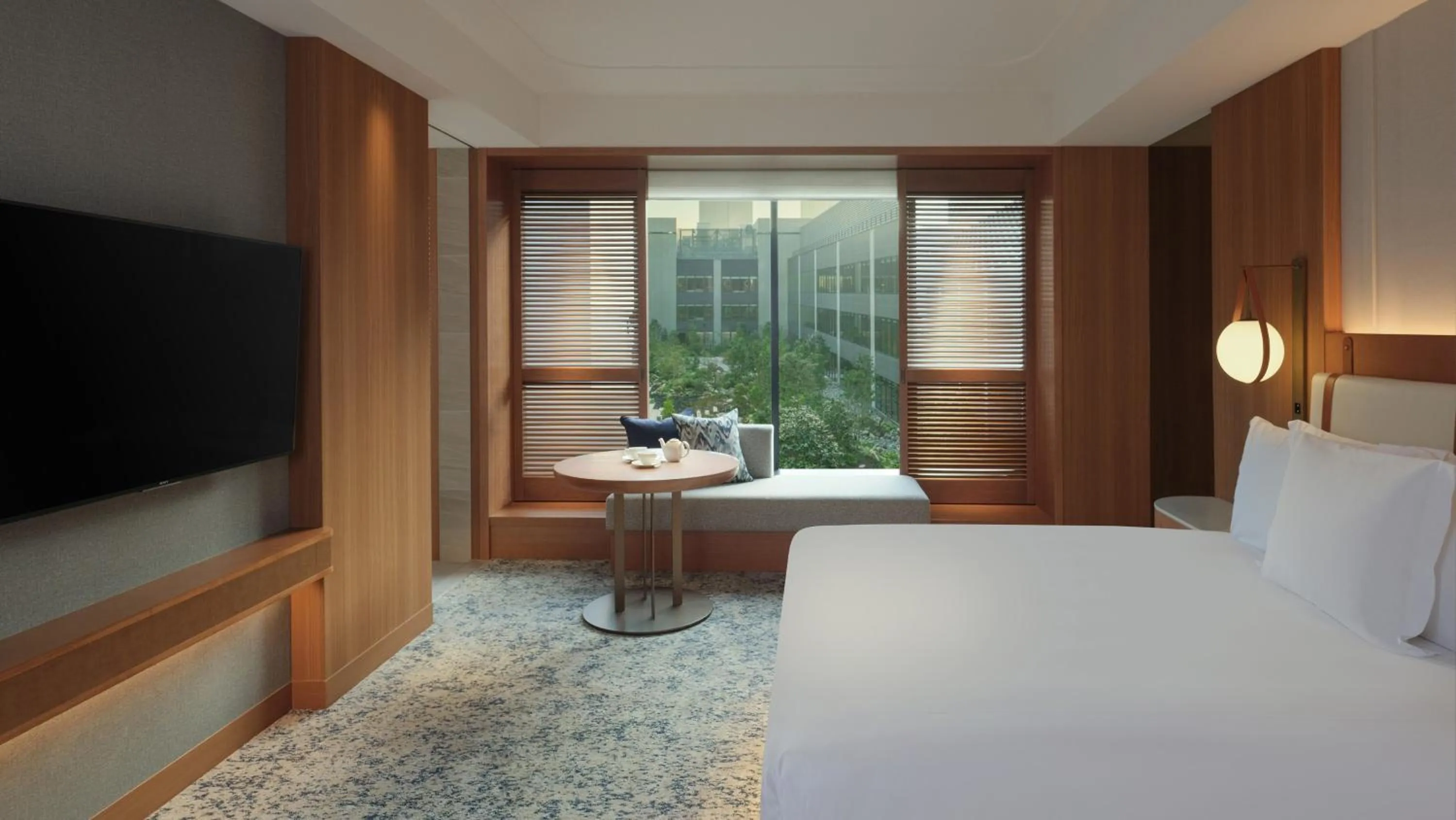 Photo of the whole room, Bed in InterContinental Yokohama Pier 8 by IHG