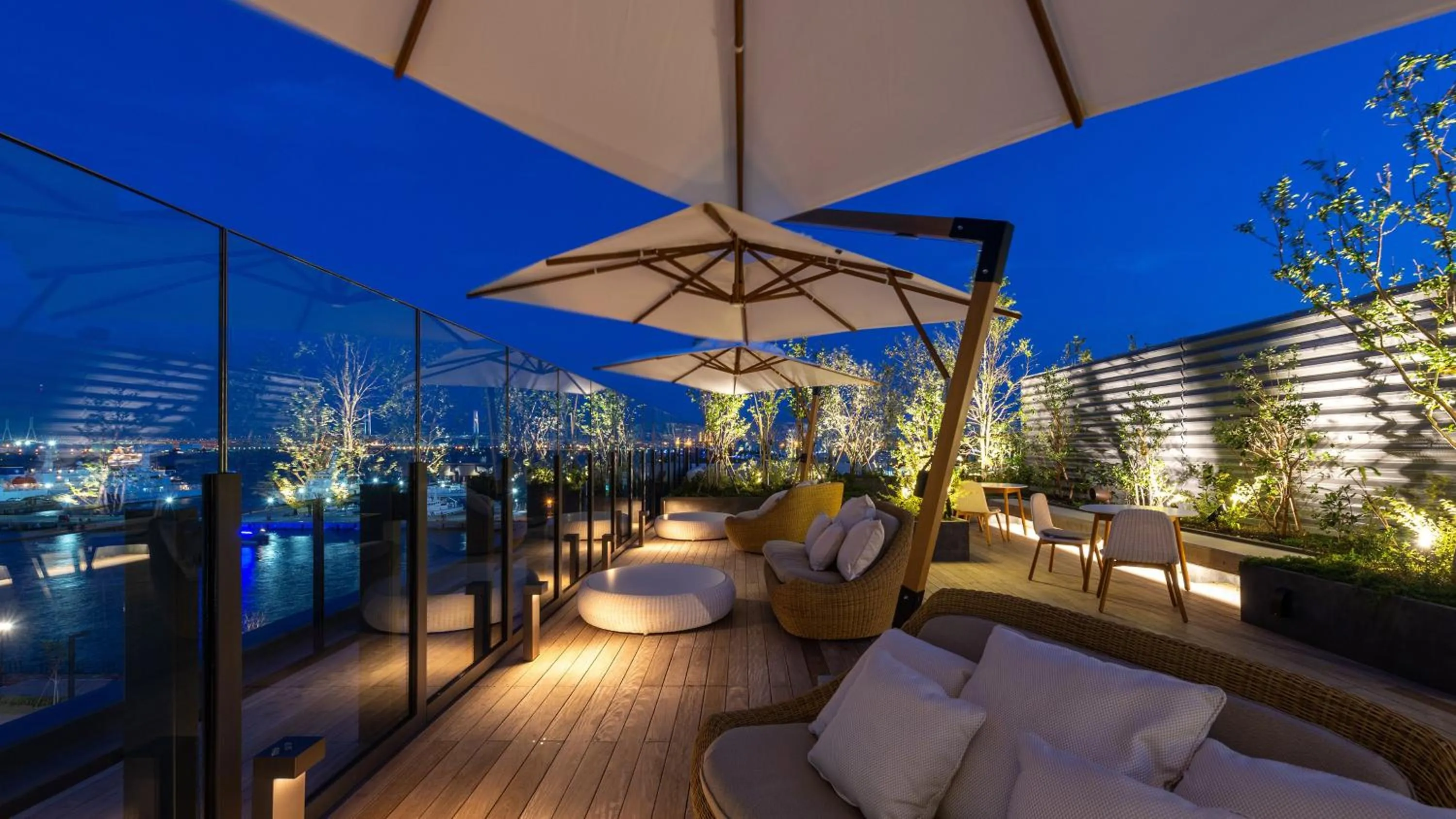 Lobby or reception in InterContinental Yokohama Pier 8 by IHG