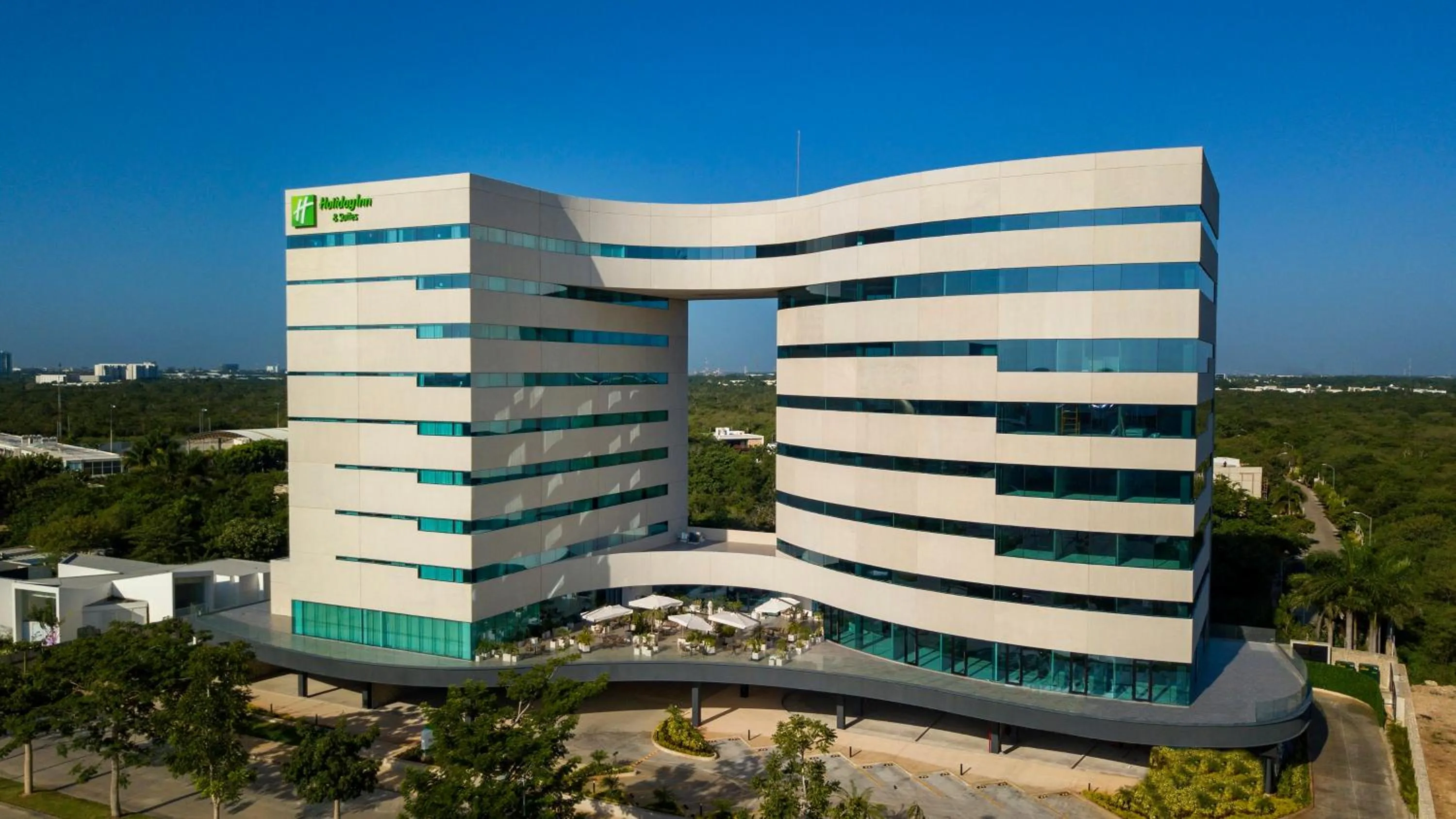 Property building in Holiday Inn & Suites - Merida La Isla by IHG
