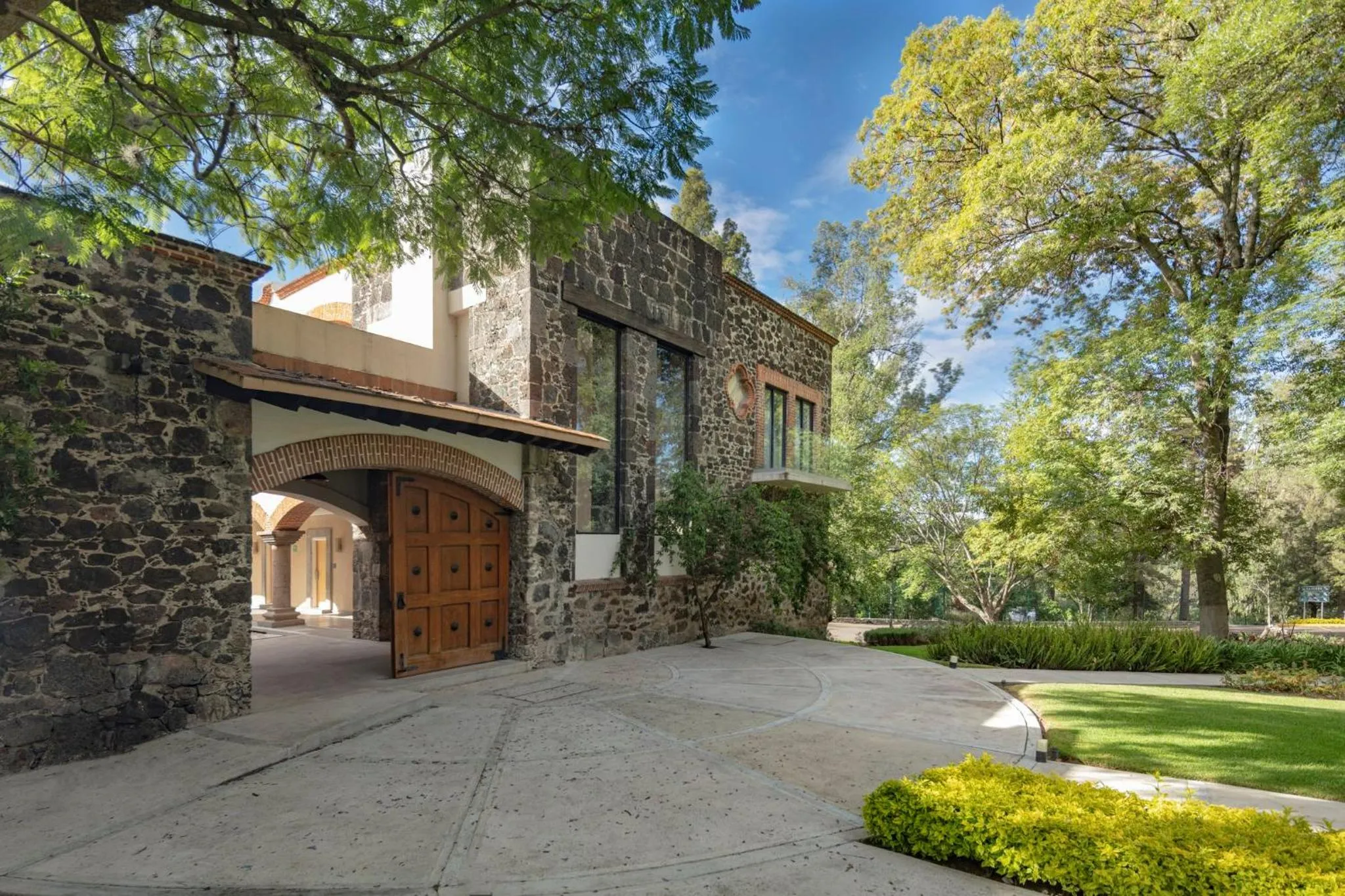 Property building in Holiday Inn Tlaxcala by IHG