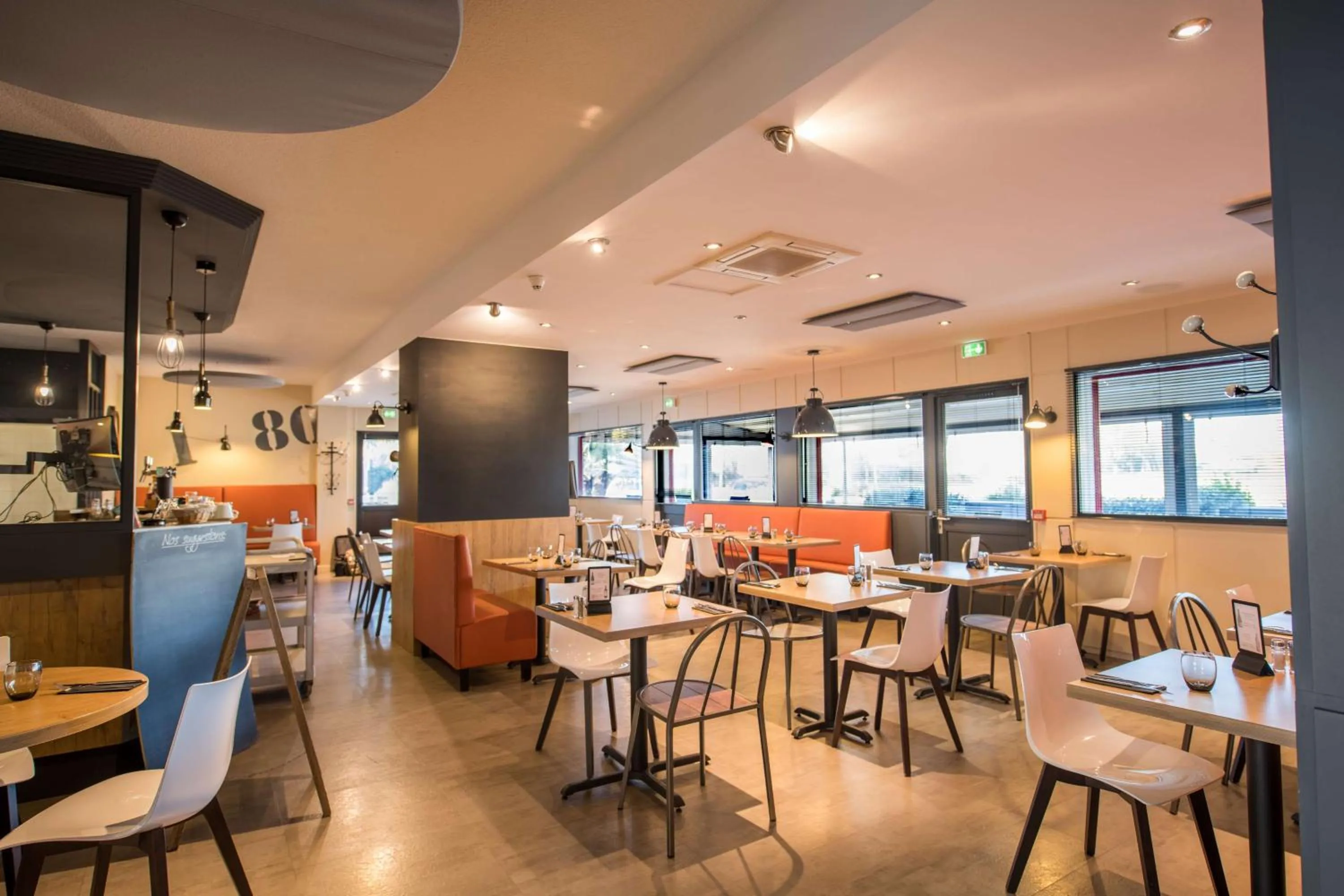 Restaurant/places to eat in Brit Hotel La Rochelle Périgny