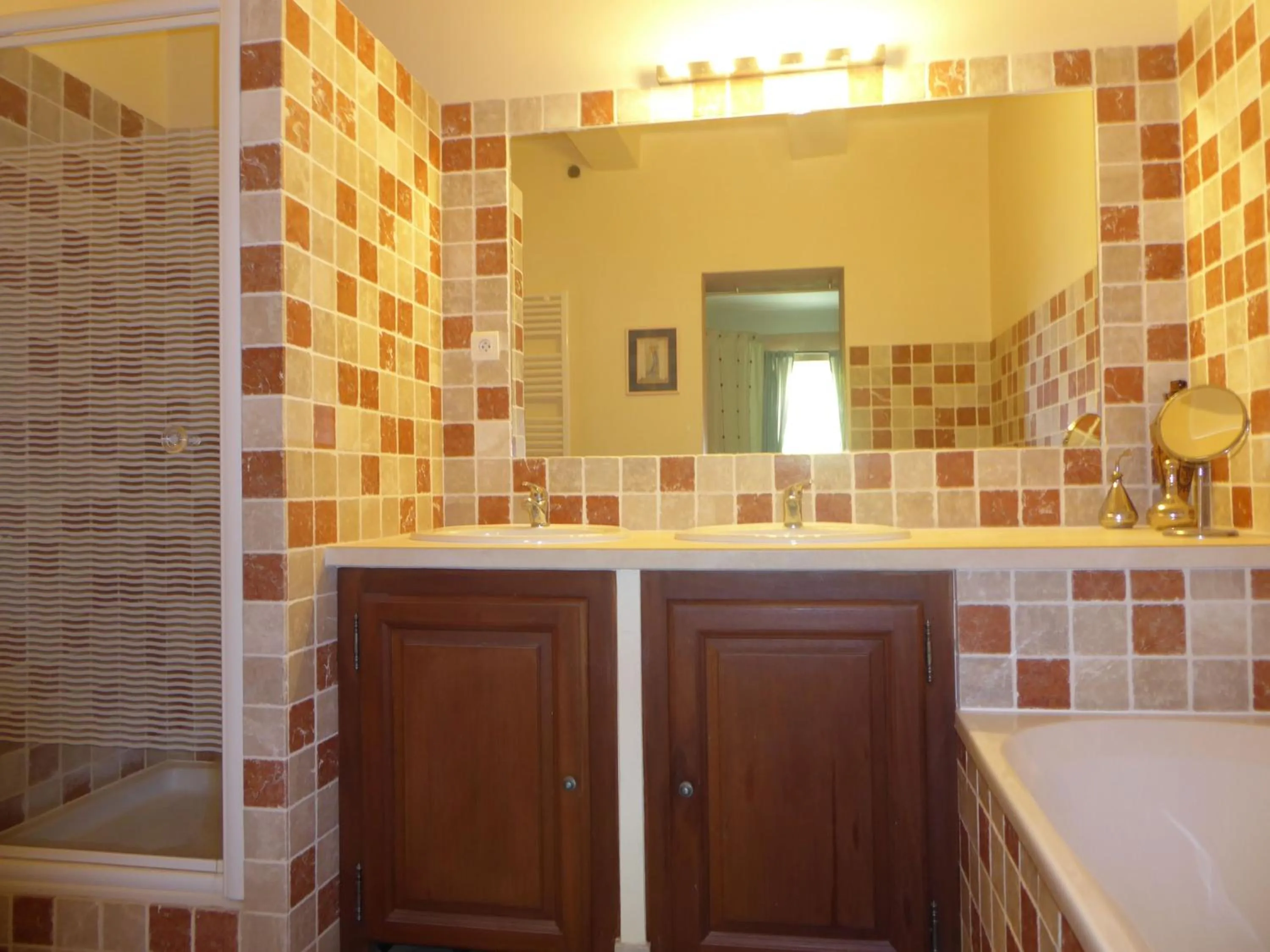 Bathroom in Le Mas des Sages