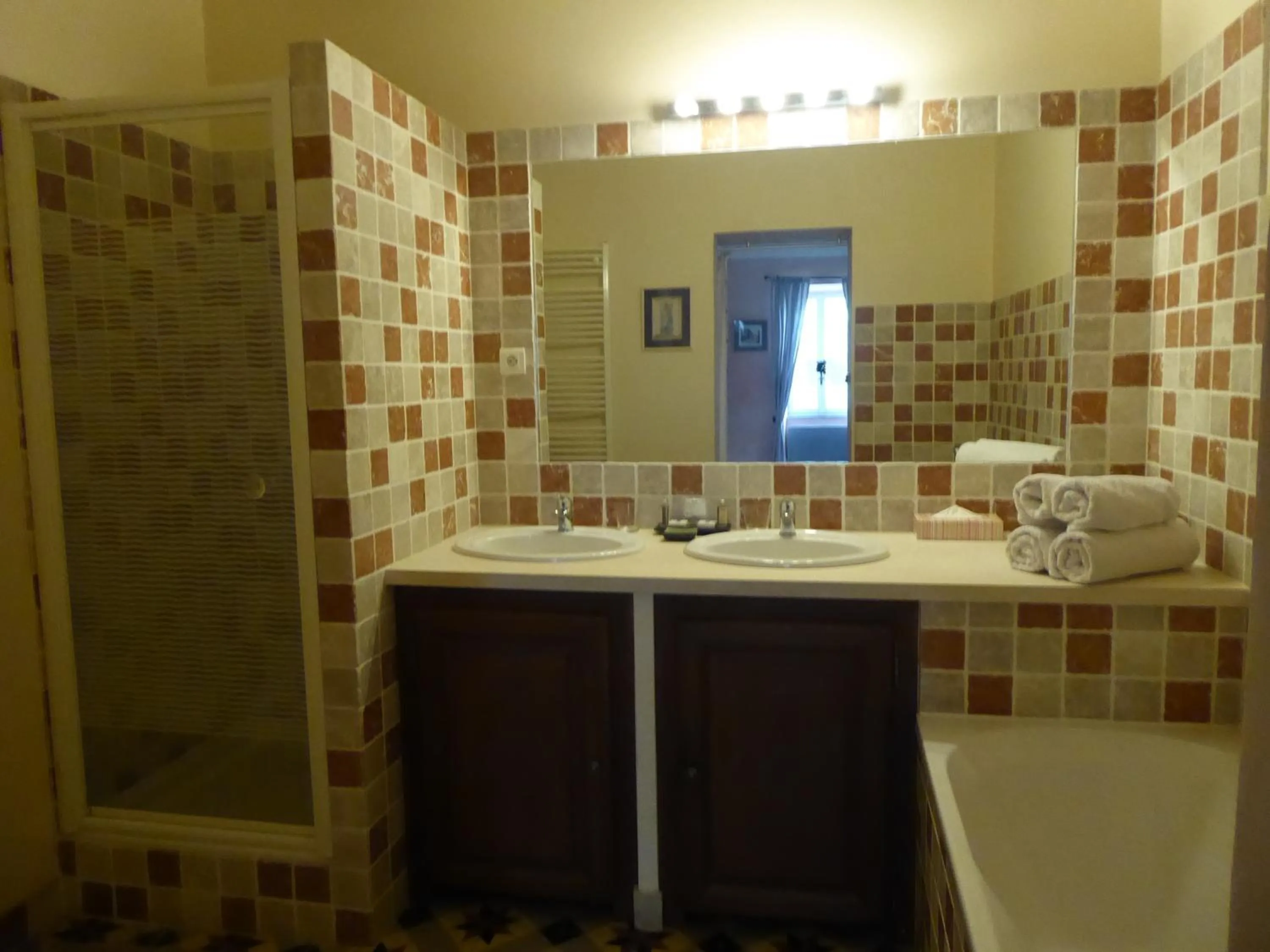 Bathroom in Le Mas des Sages