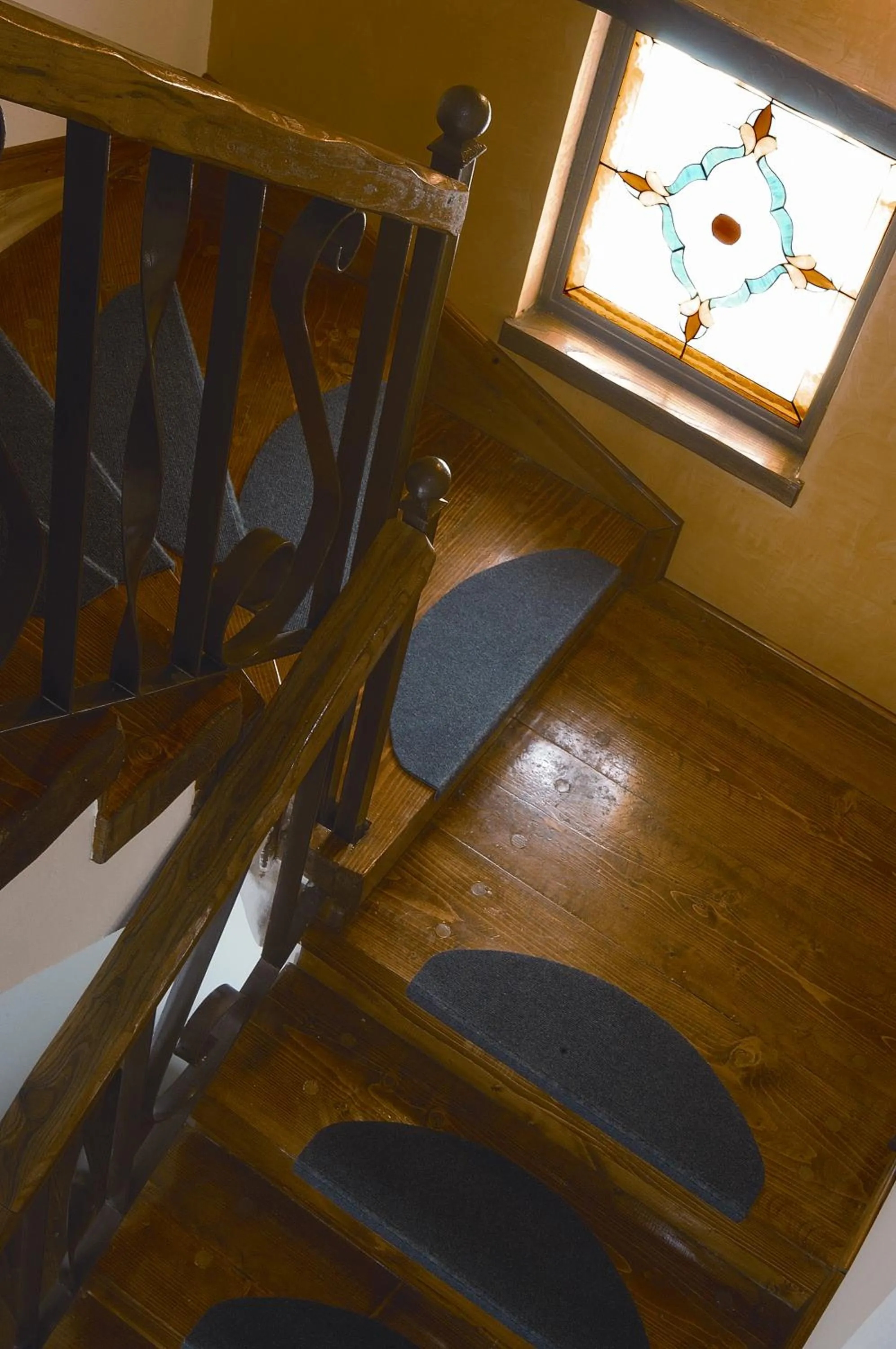 Decorative detail in Petrini Gonia