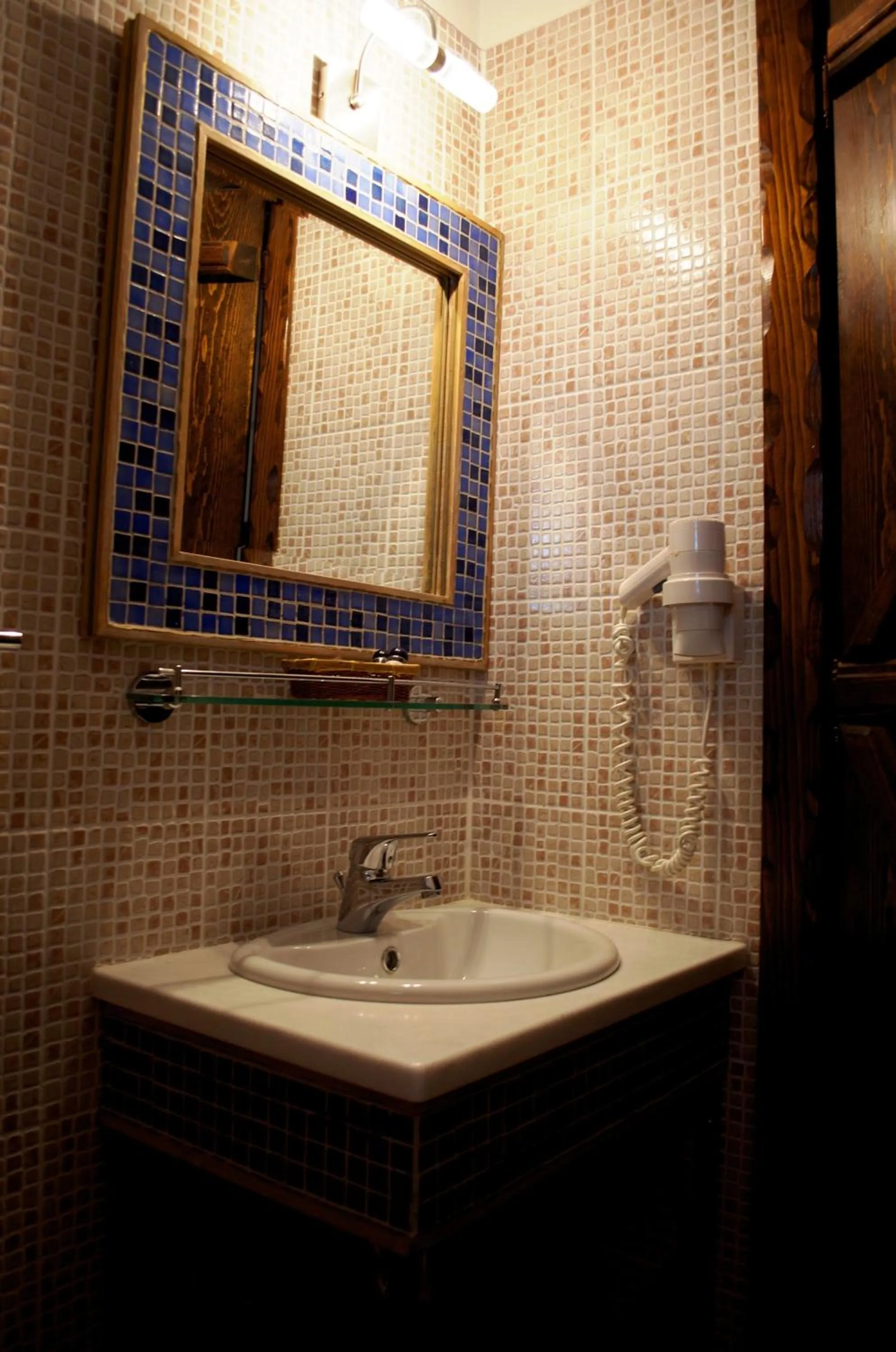 Bathroom in Petrini Gonia