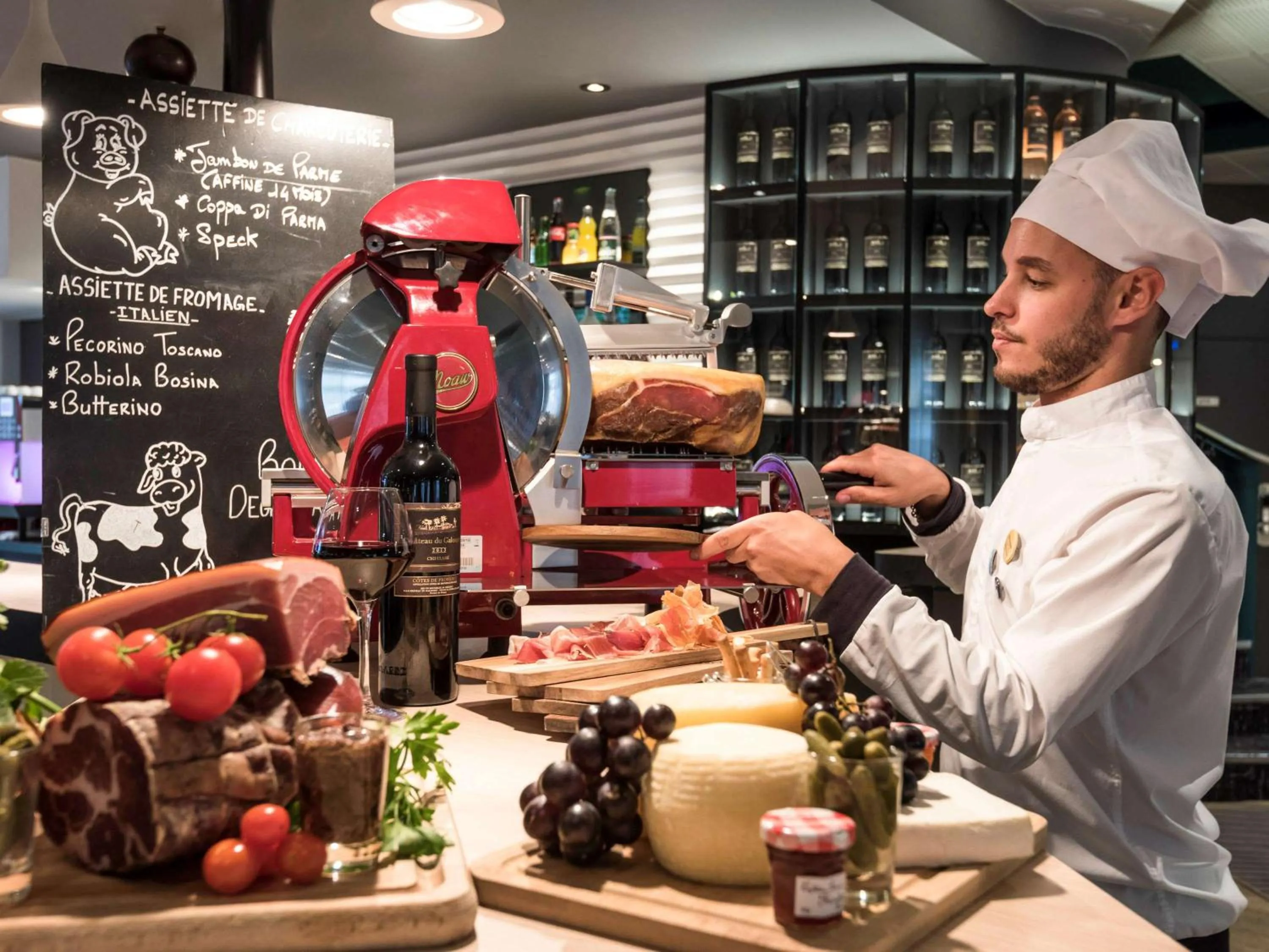 Restaurant/places to eat in Novotel Nice Centre Vieux Nice