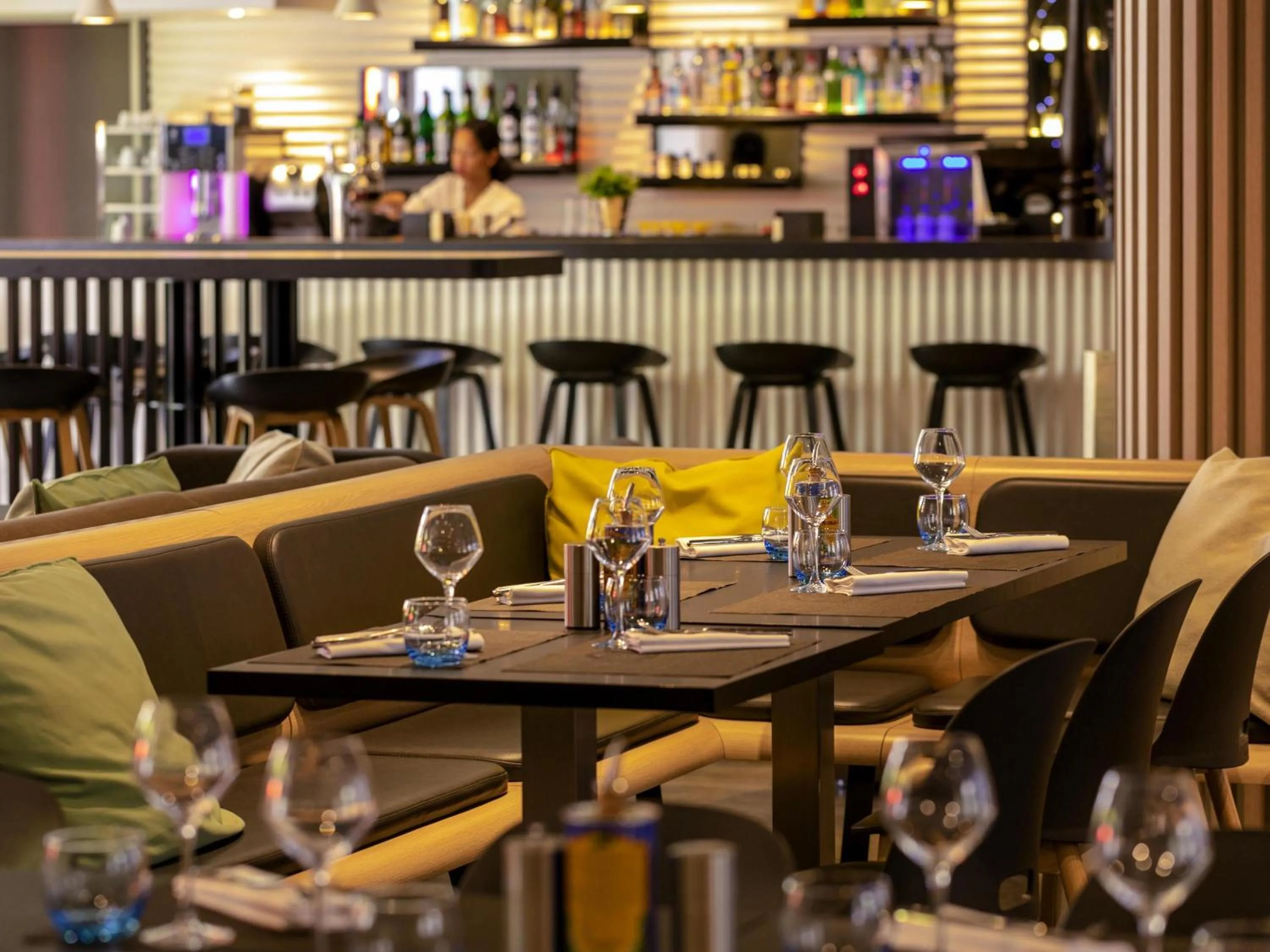 Restaurant/places to eat in Novotel Nice Centre Vieux Nice