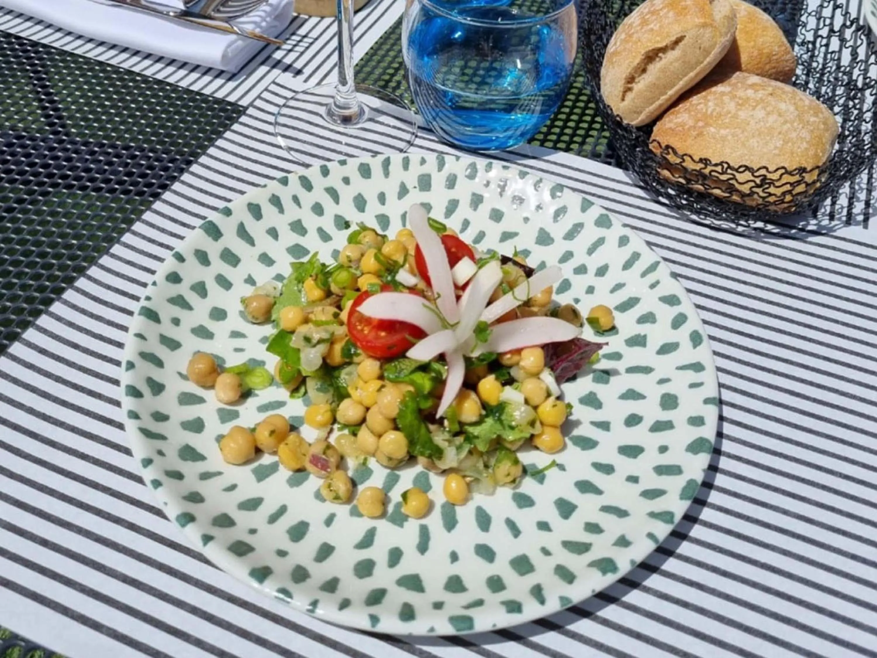 Restaurant/places to eat in Novotel Nice Centre Vieux Nice