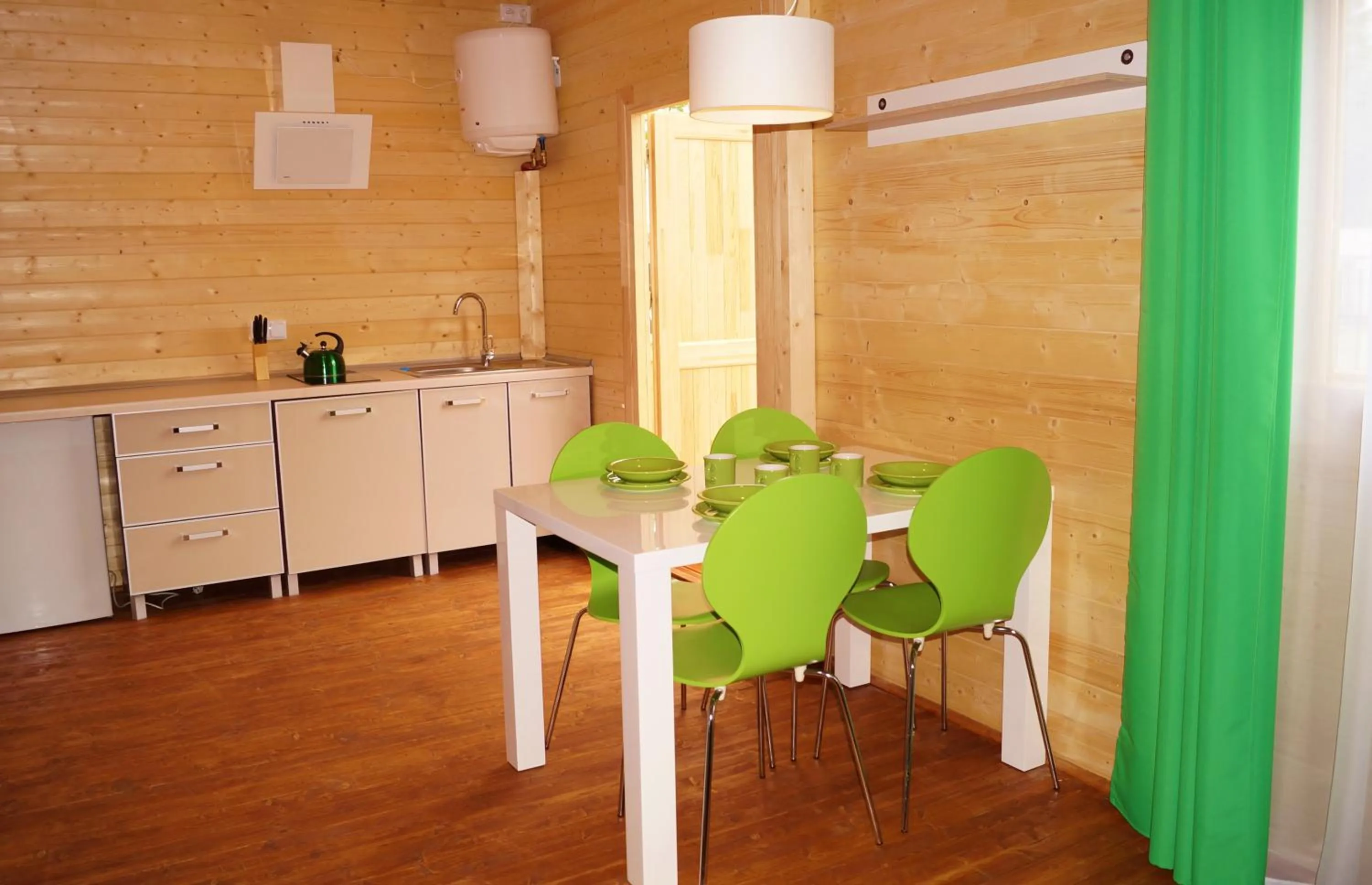 Photo of the whole room in Onyx