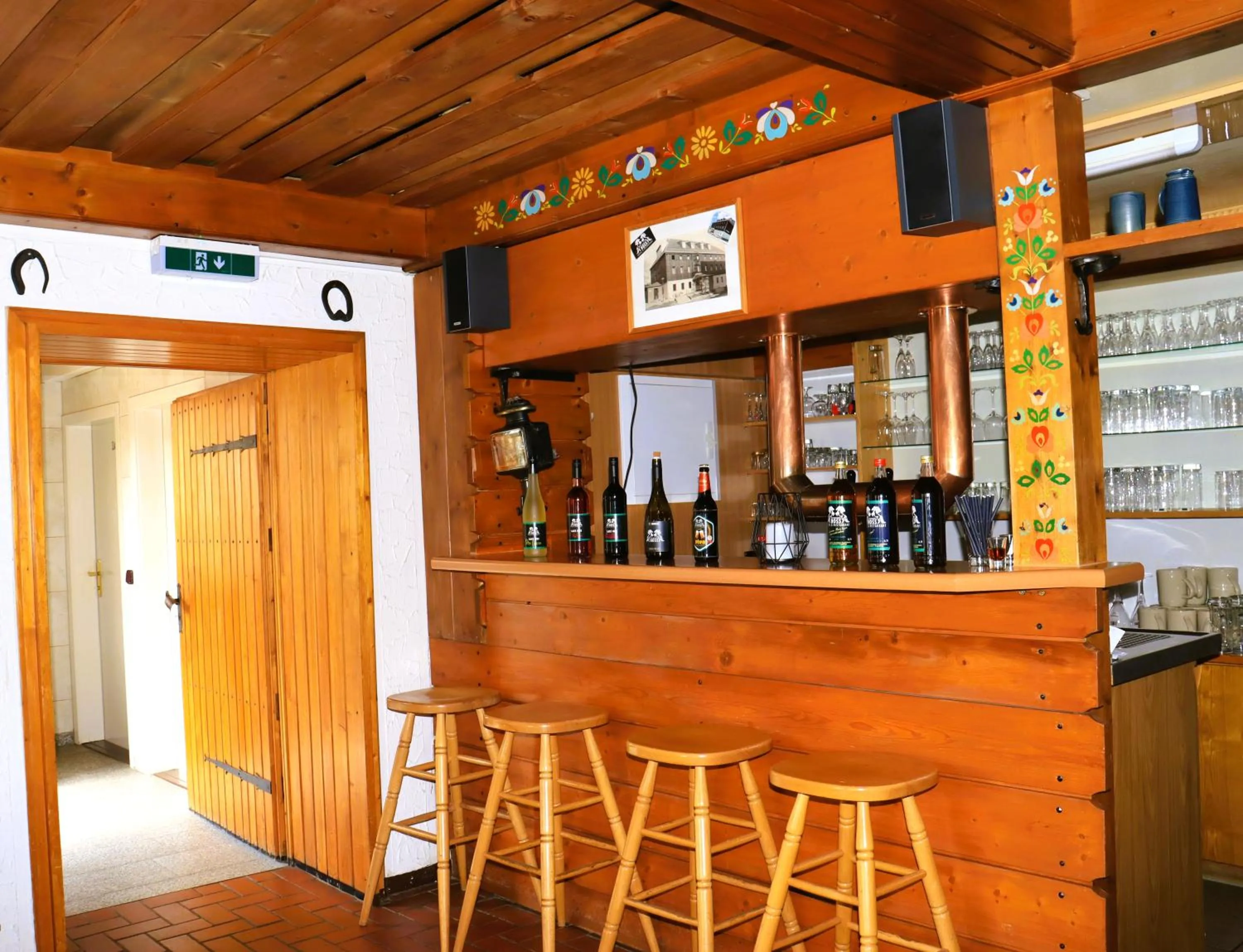 Lounge or bar in Schwarzes Ross Hotel & Restaurant Oberwiesenthal