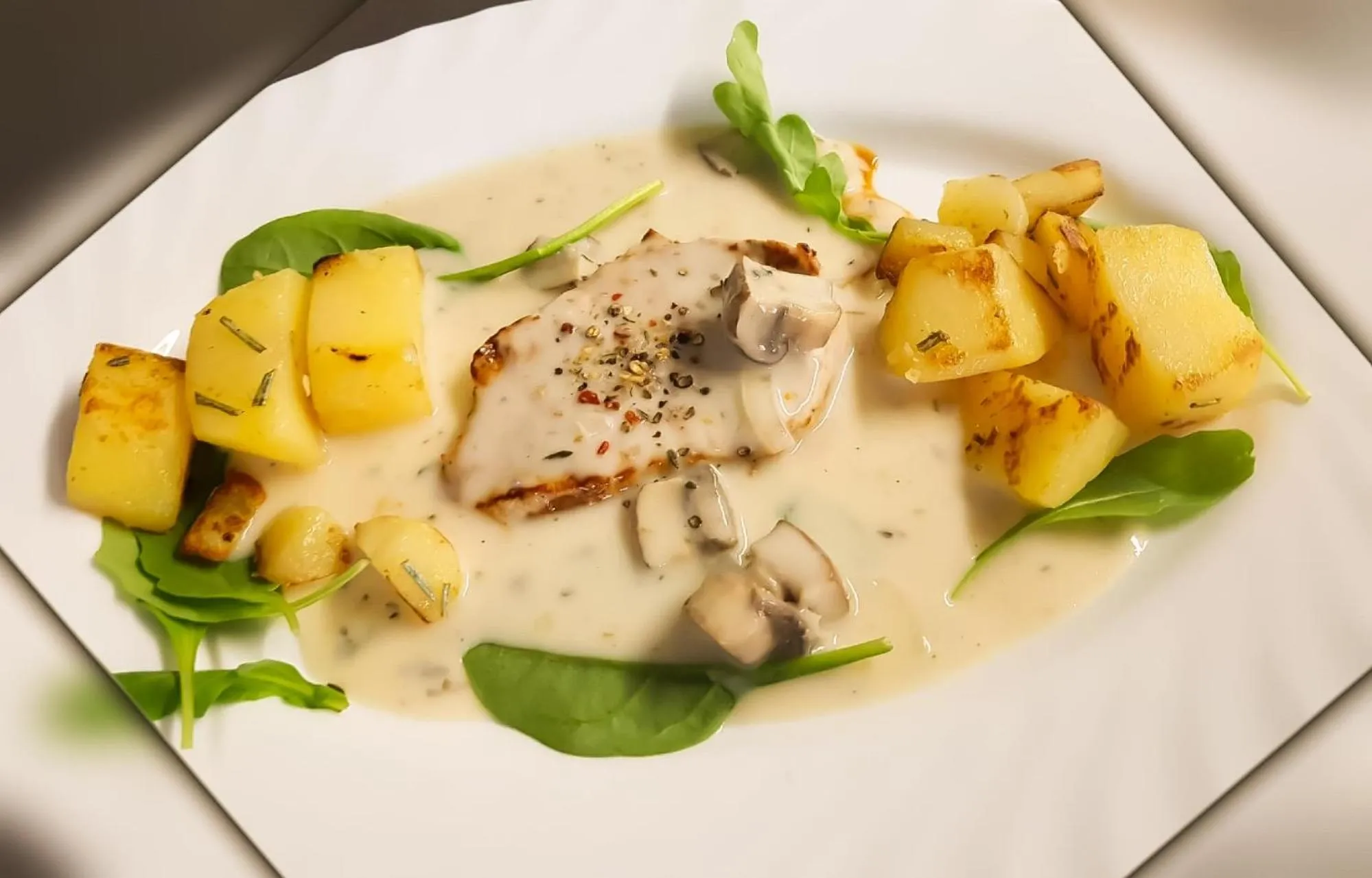 Lunch in Schwarzes Ross Hotel & Restaurant Oberwiesenthal