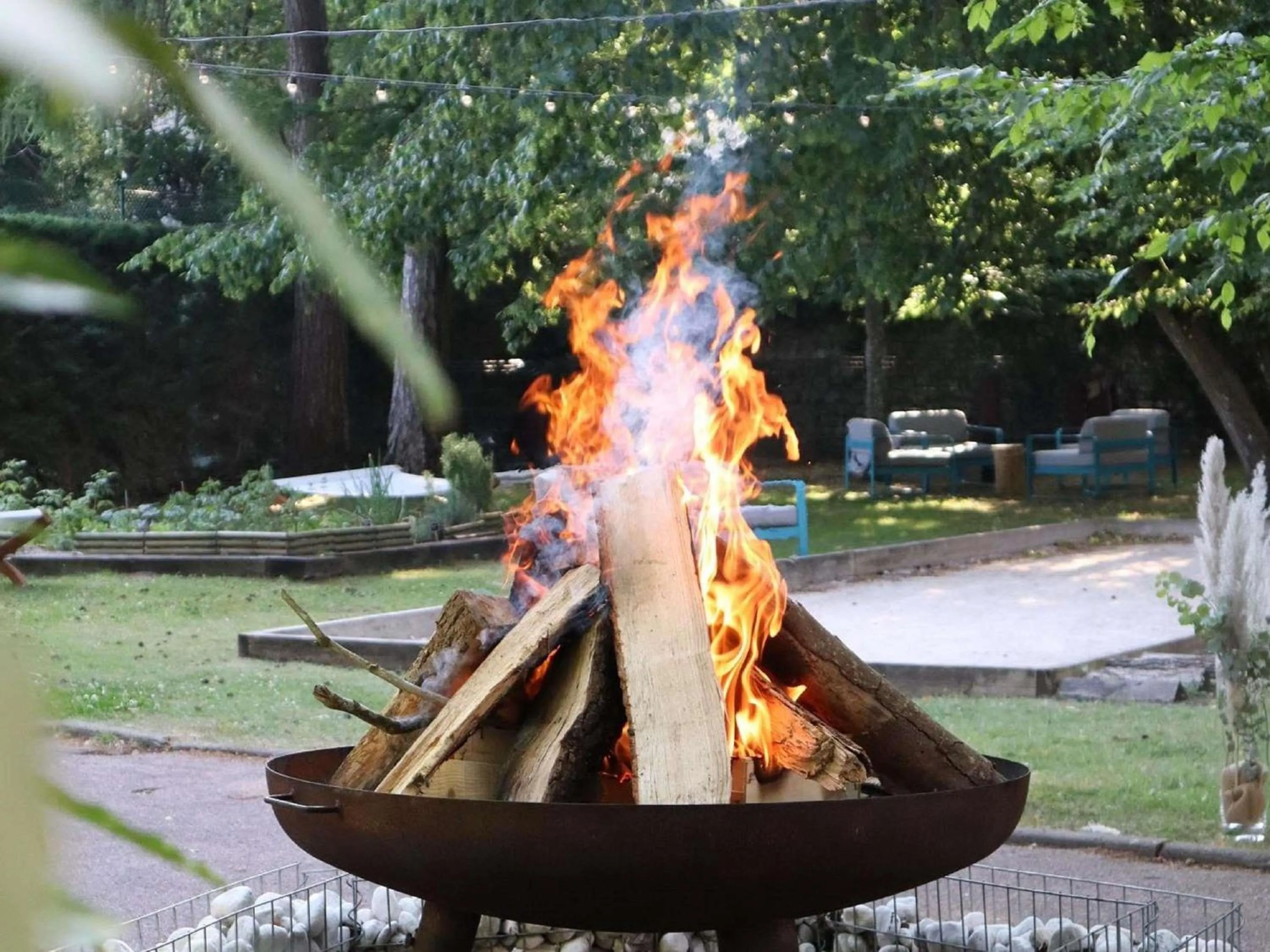 Property building in Novotel Orléans Chemins De Sologne Demeures De Campagne