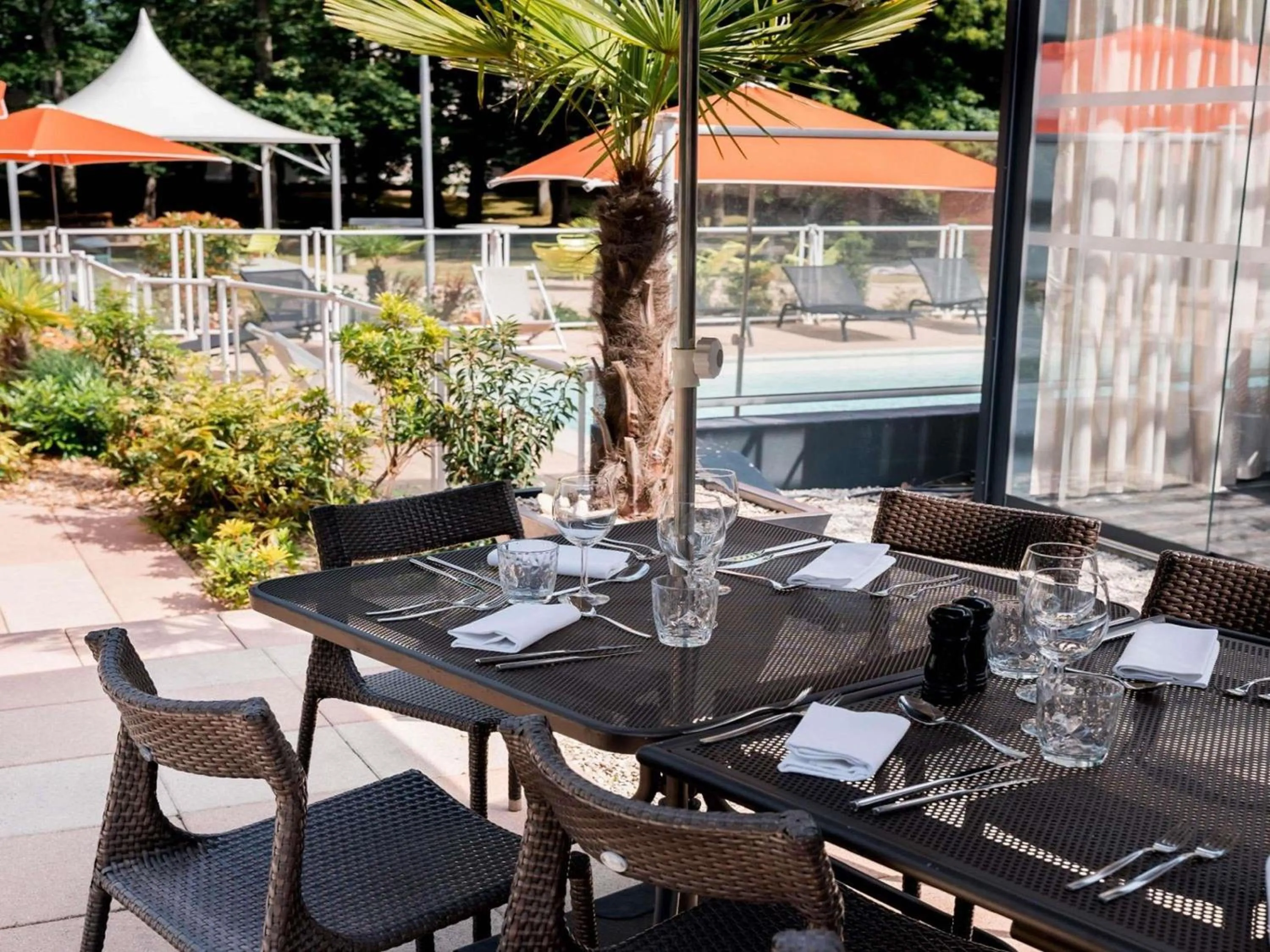 Restaurant/places to eat in Novotel Orléans Chemins De Sologne Demeures De Campagne