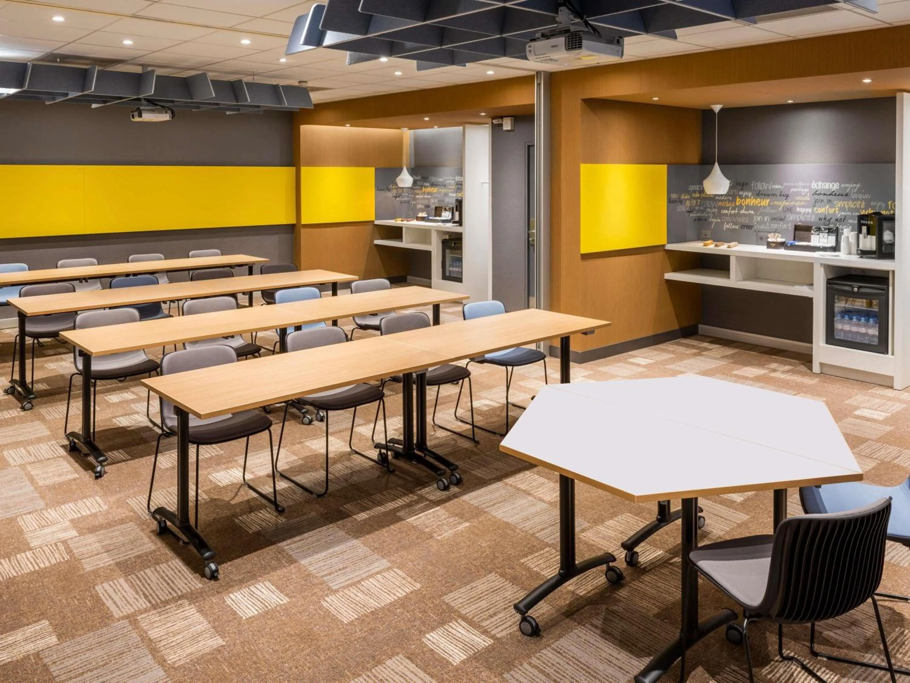 Meeting/conference room in ibis Lille Centre Gares