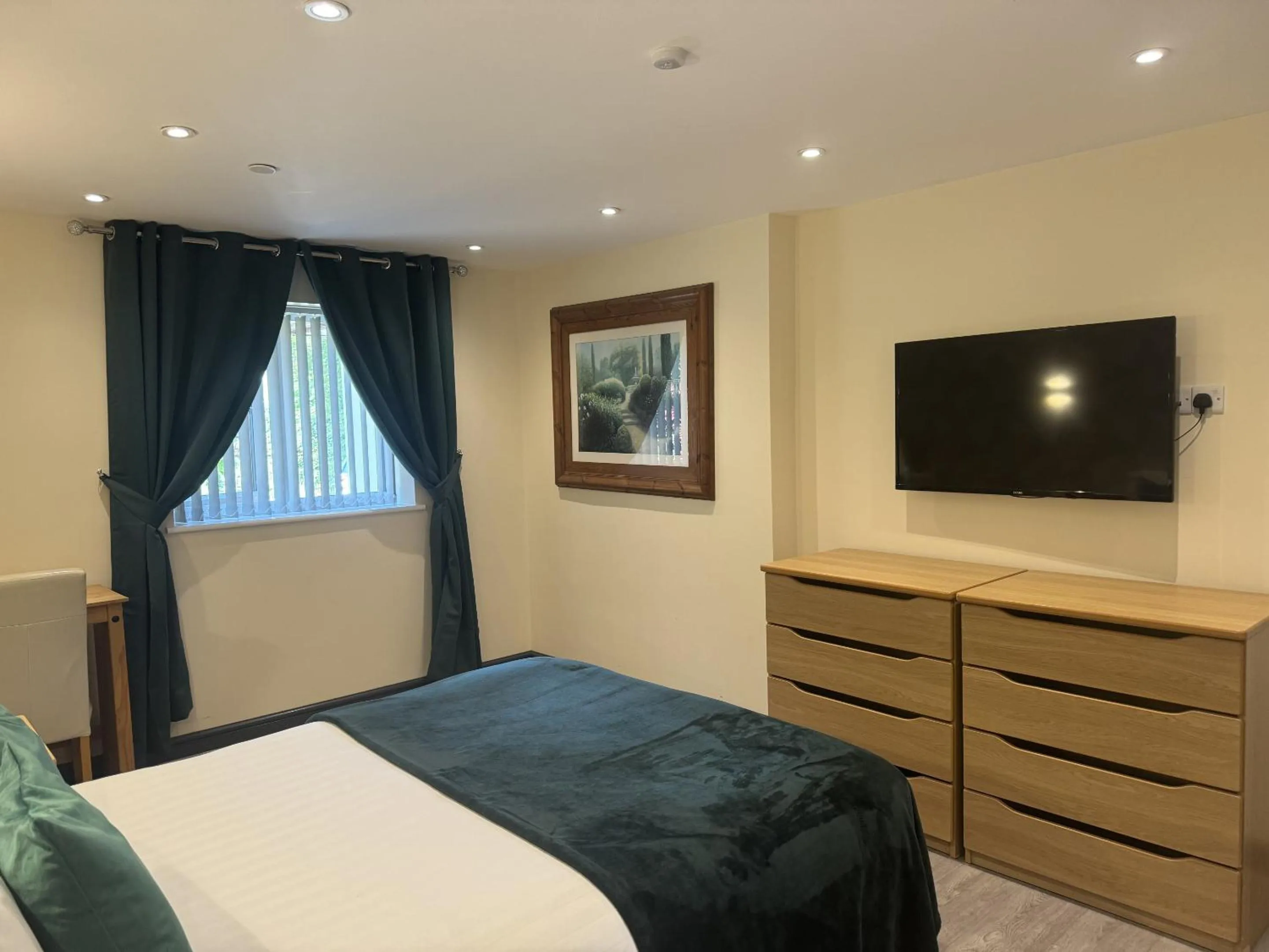 Bedroom in Barmouth Beach Club