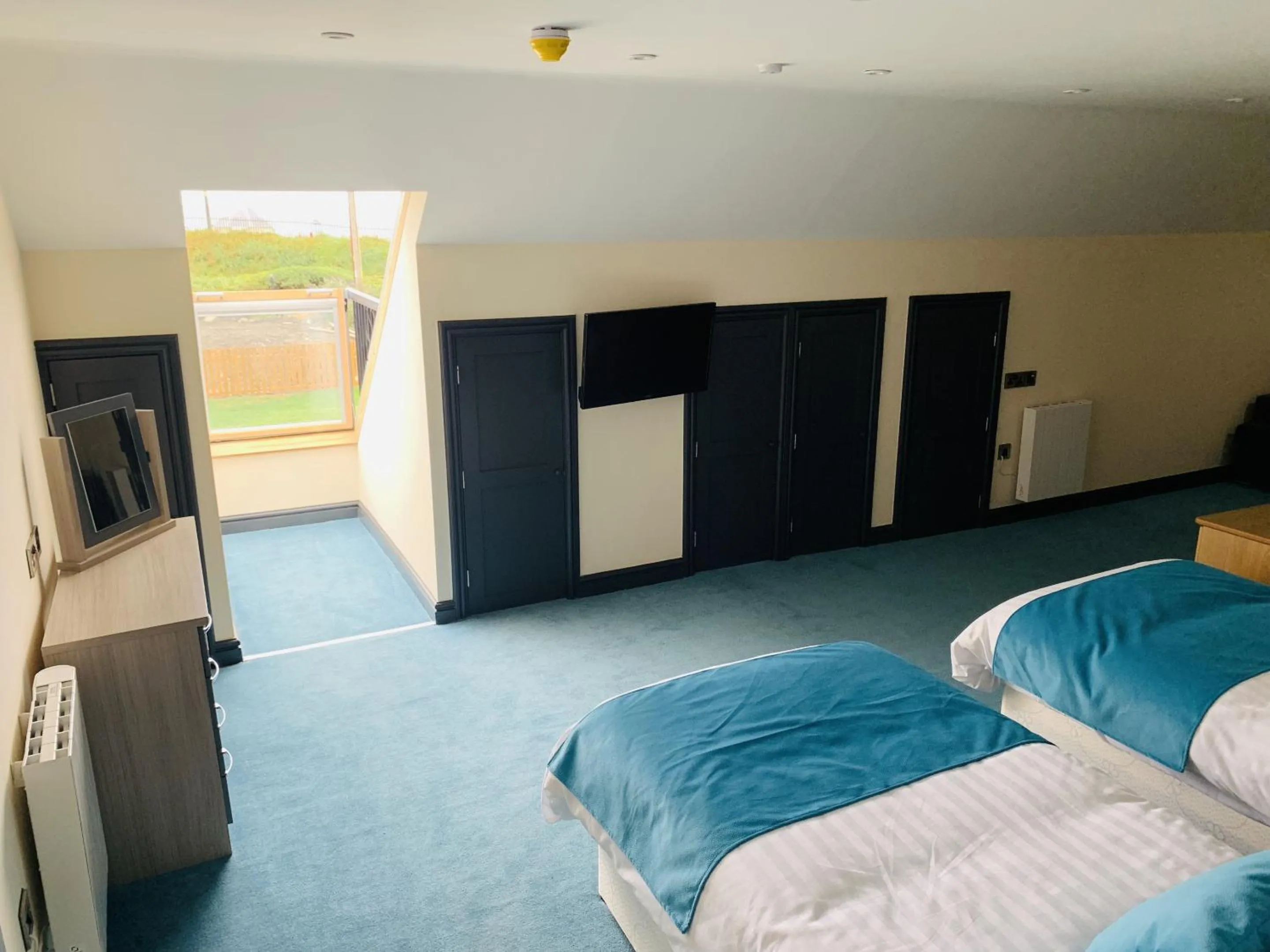 Bedroom in Barmouth Beach Club