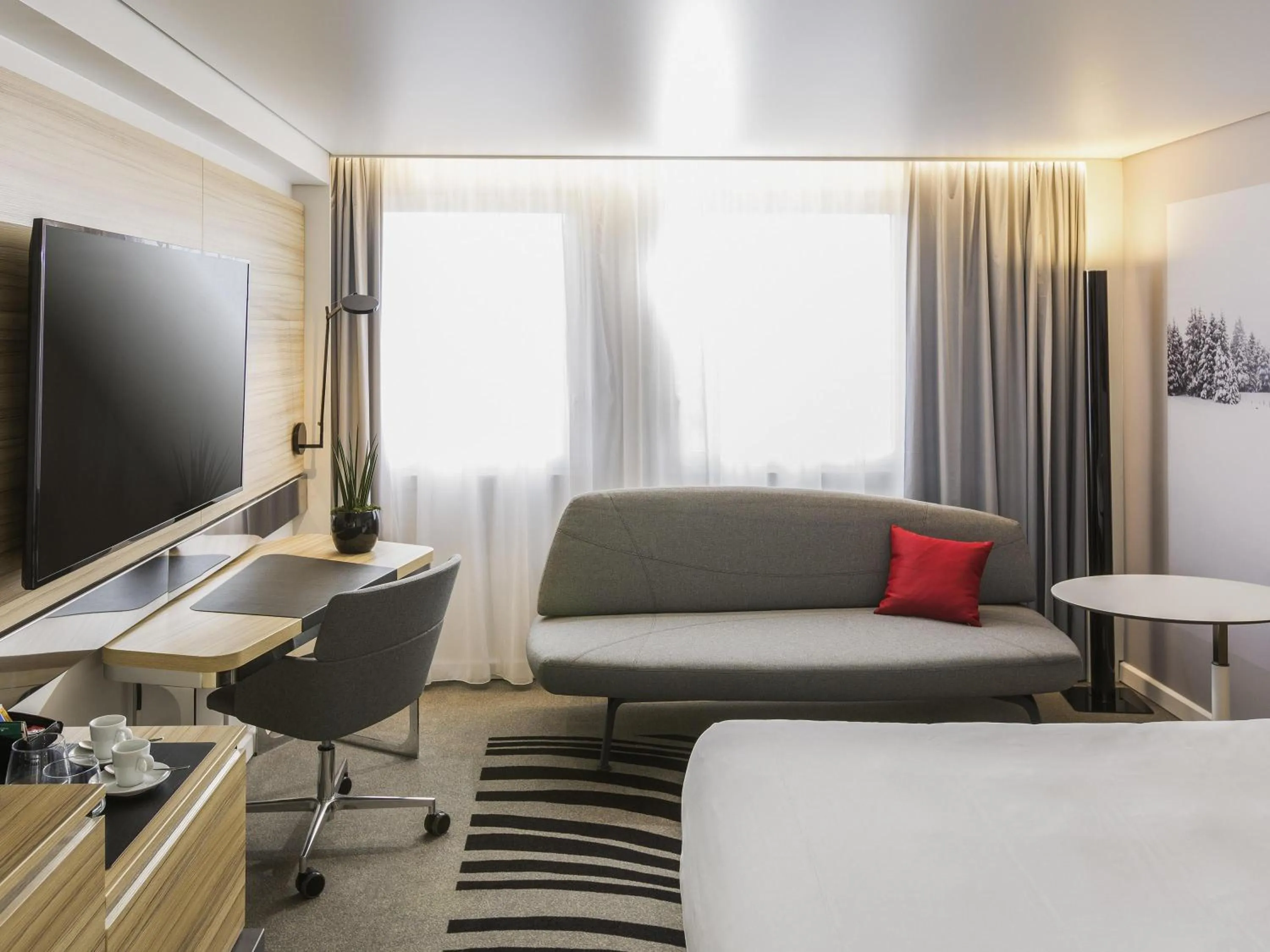 Bedroom, Bed in Novotel Strasbourg Centre Halles