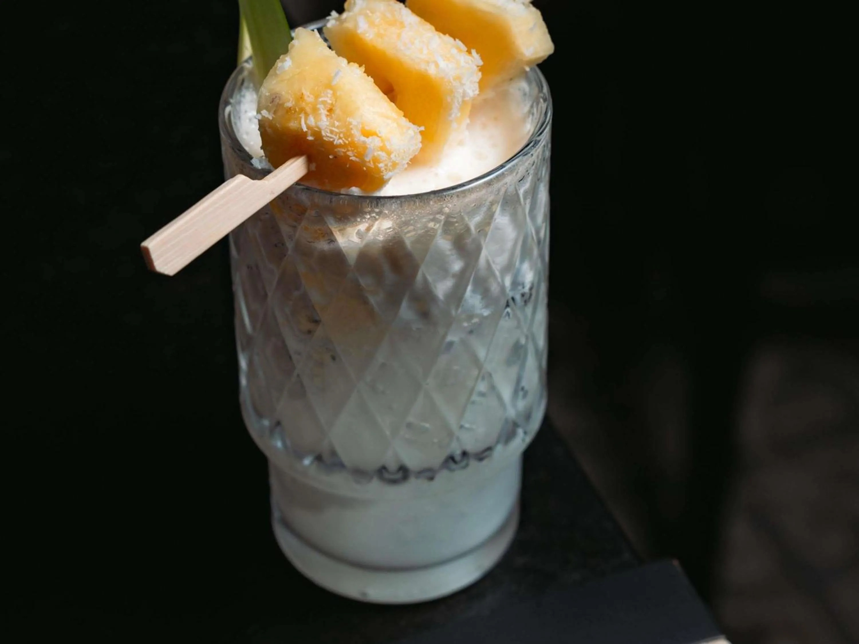 Lounge or bar in ibis Marseille Provence Aéroport