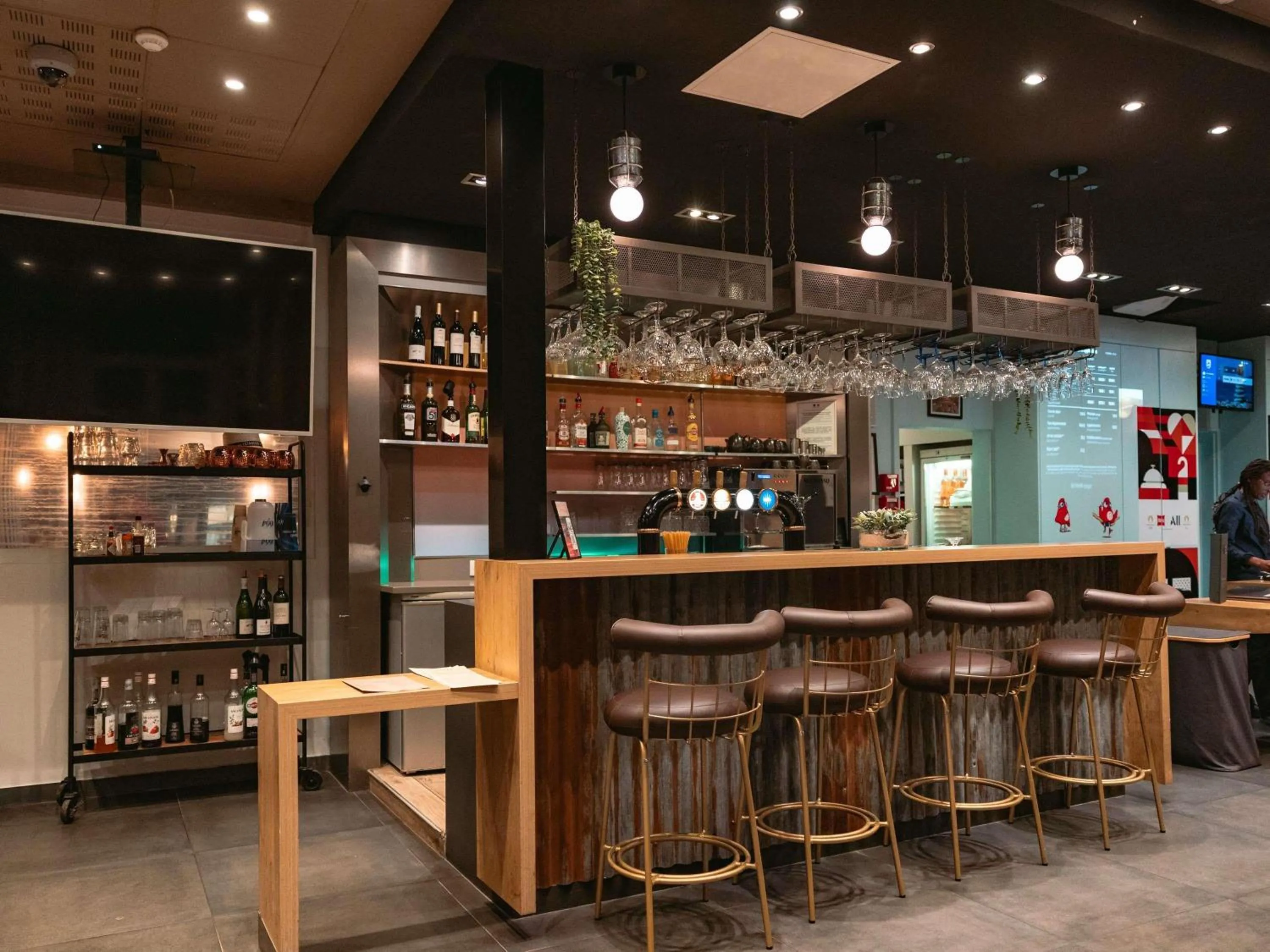 Lounge or bar in ibis Marseille Provence Aéroport