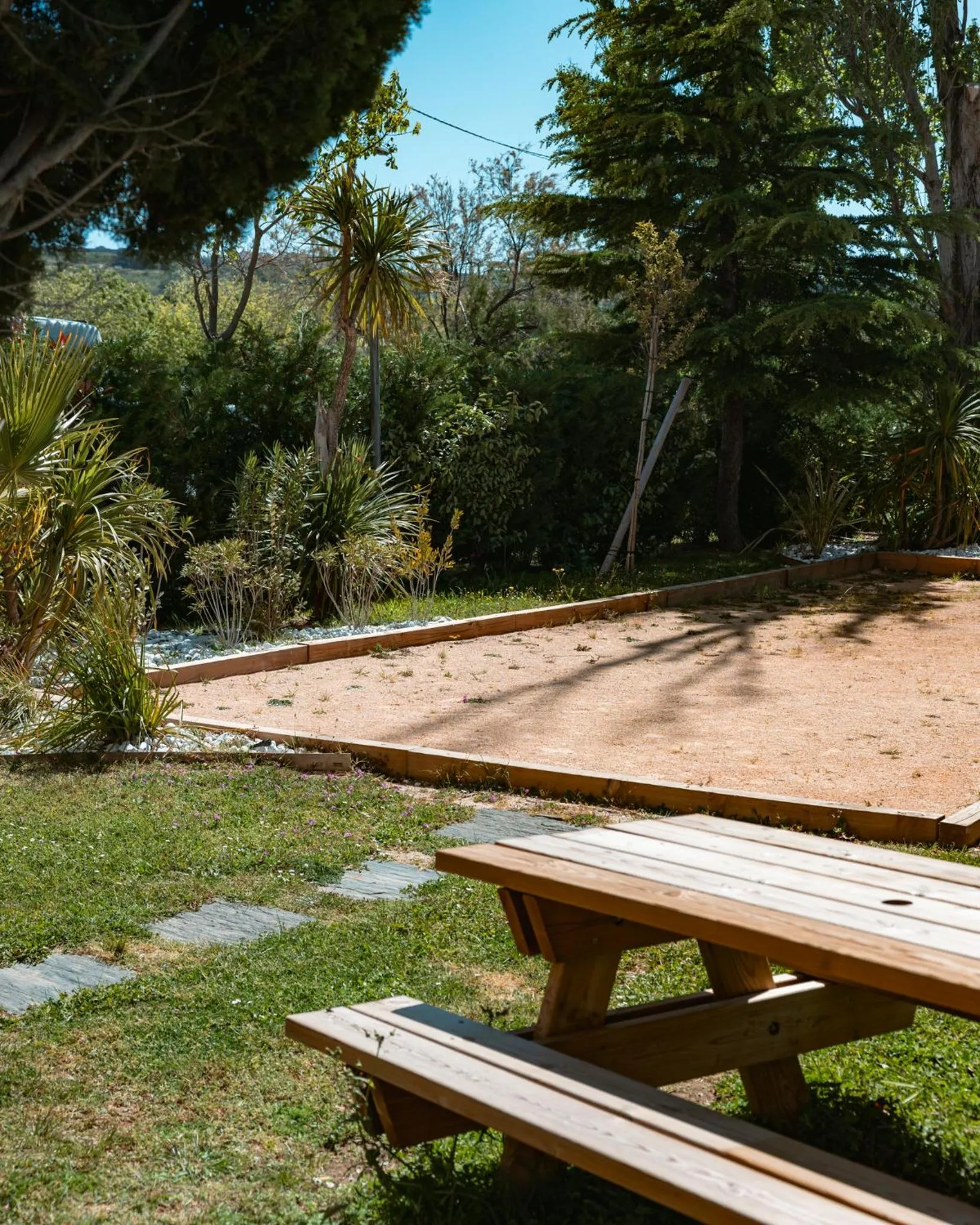 Garden in ibis Marseille Provence Aéroport
