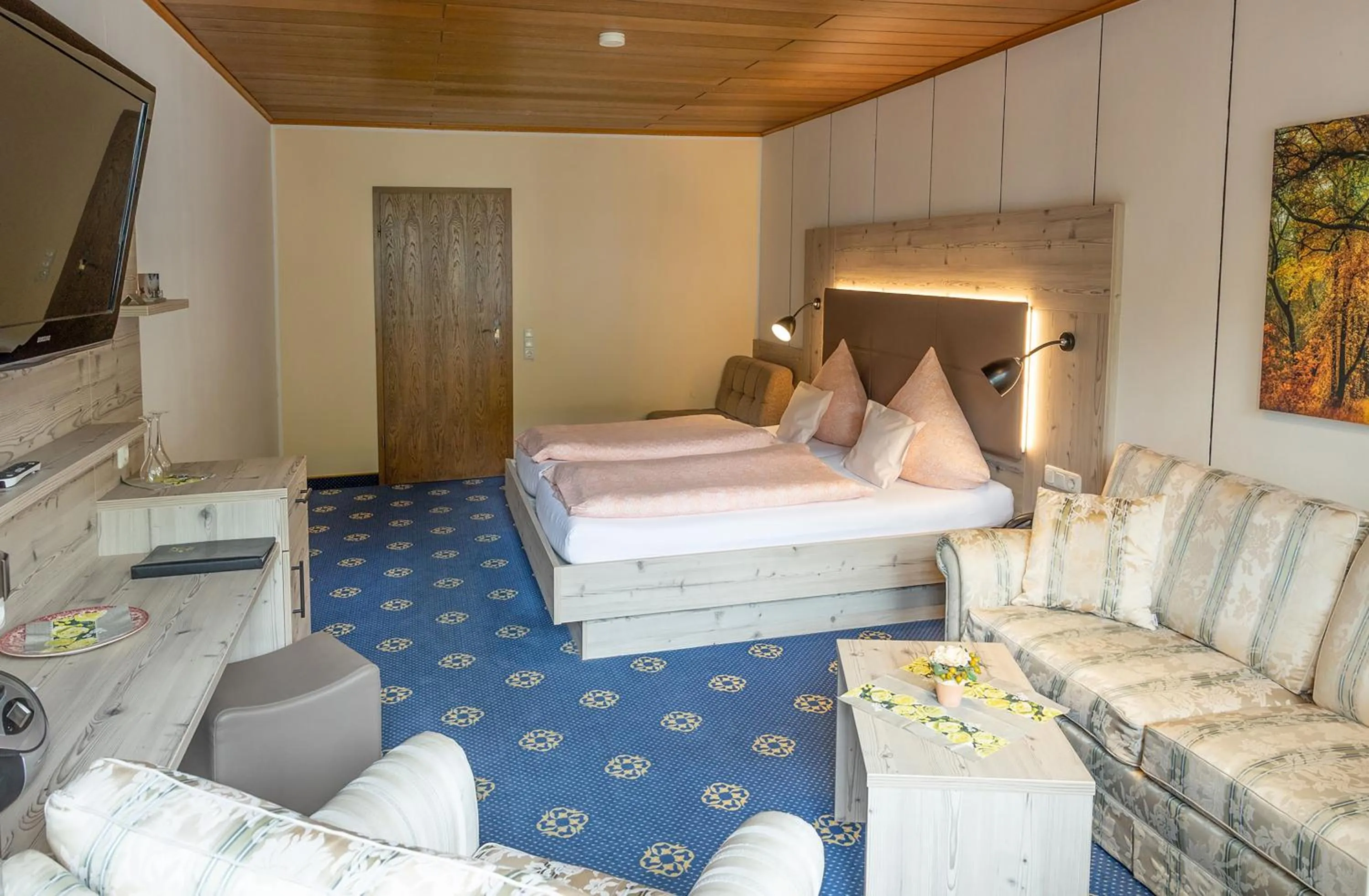 Bed in Sporthotel Göbel Garni