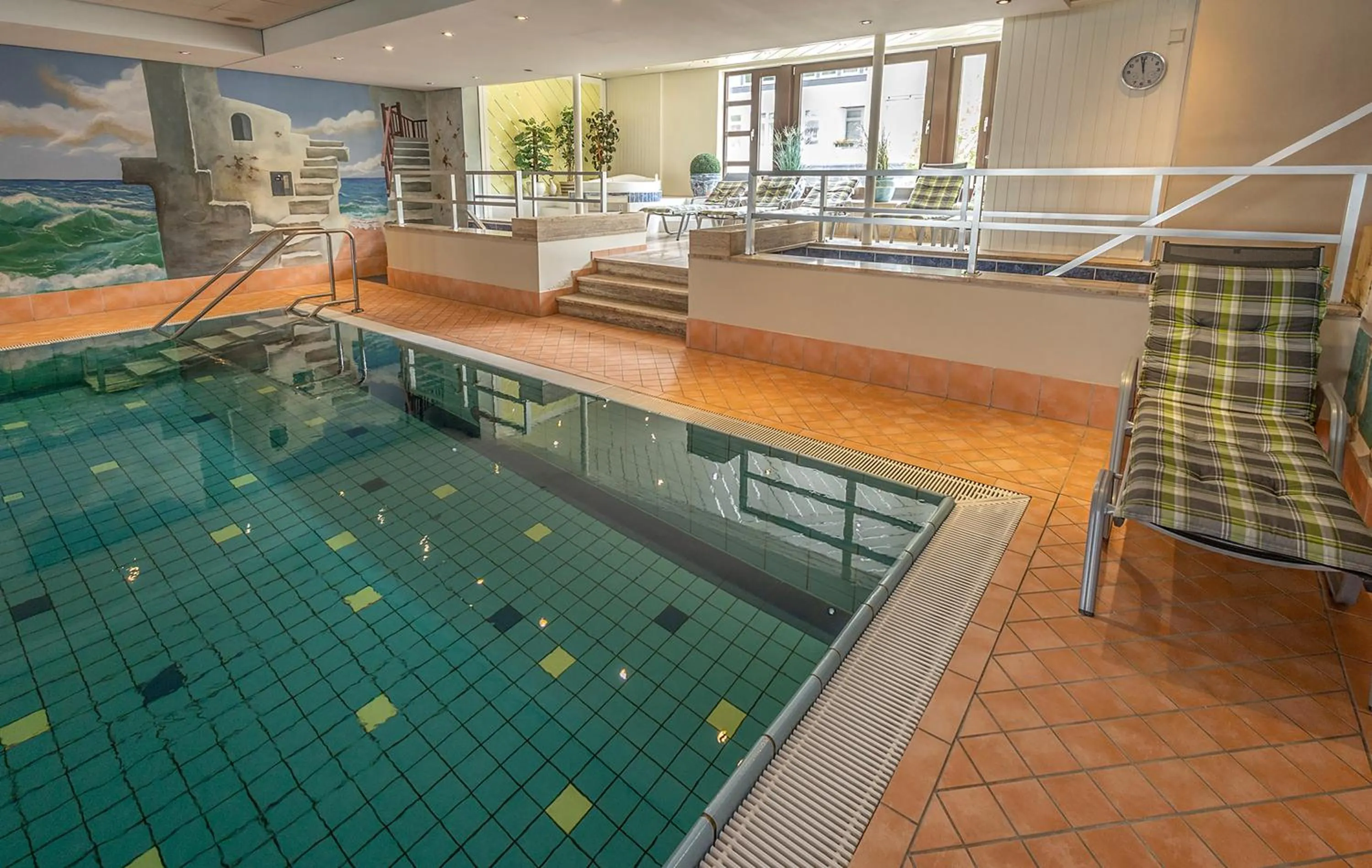 Pool view in Sporthotel Göbel Garni