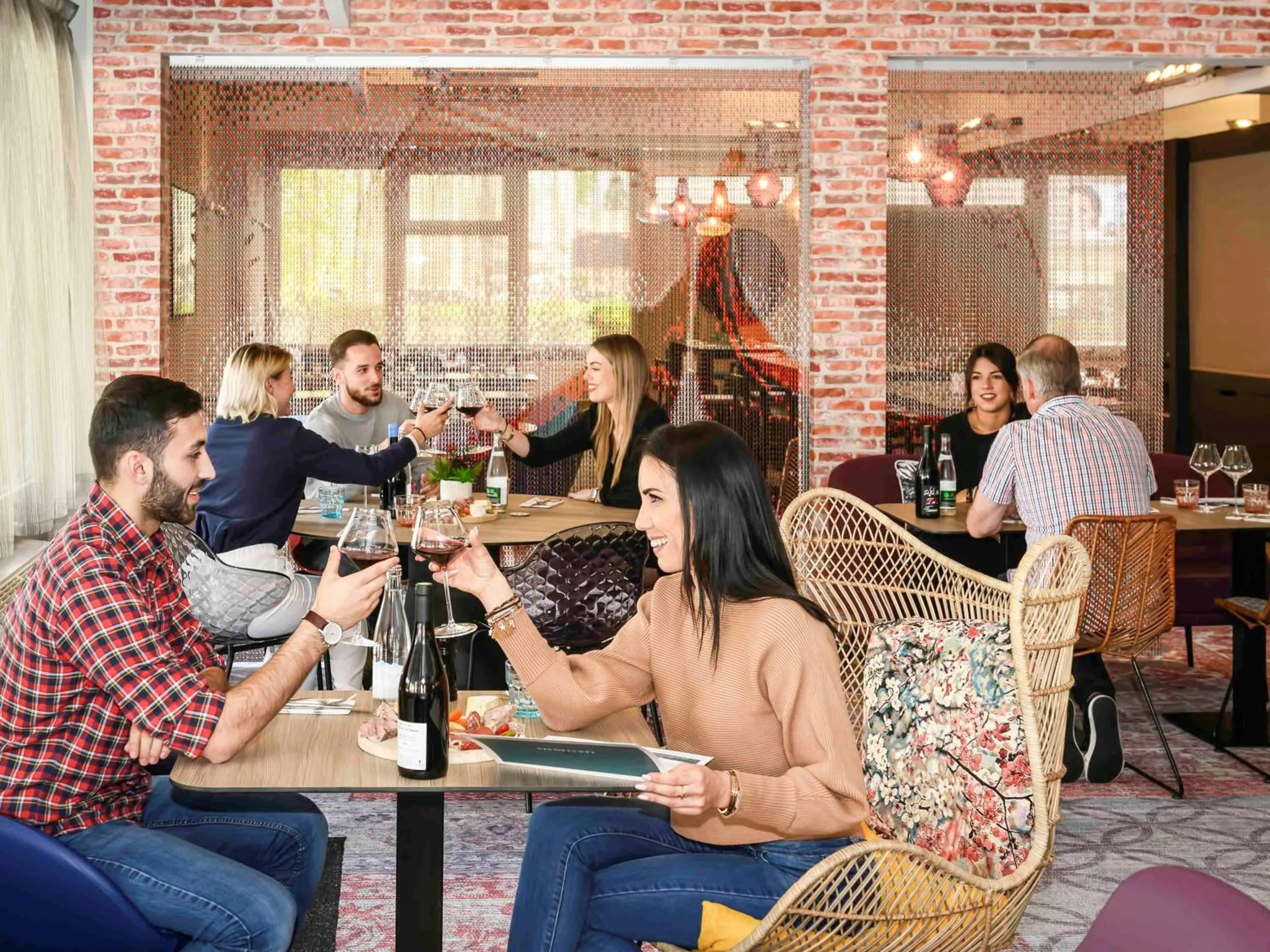 Restaurant/places to eat in Novotel Dijon Sud