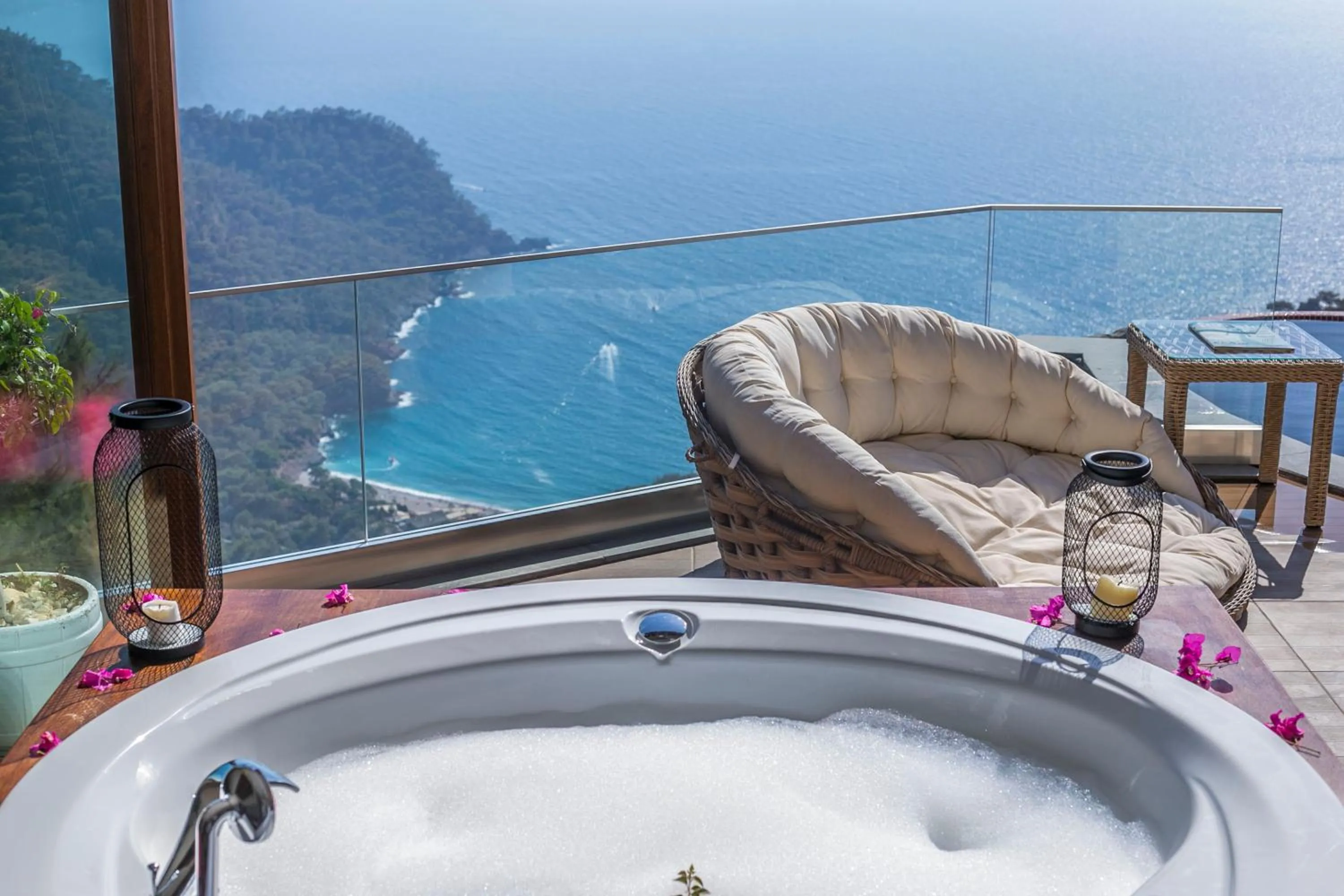 Sea view in Lissiya Hotel