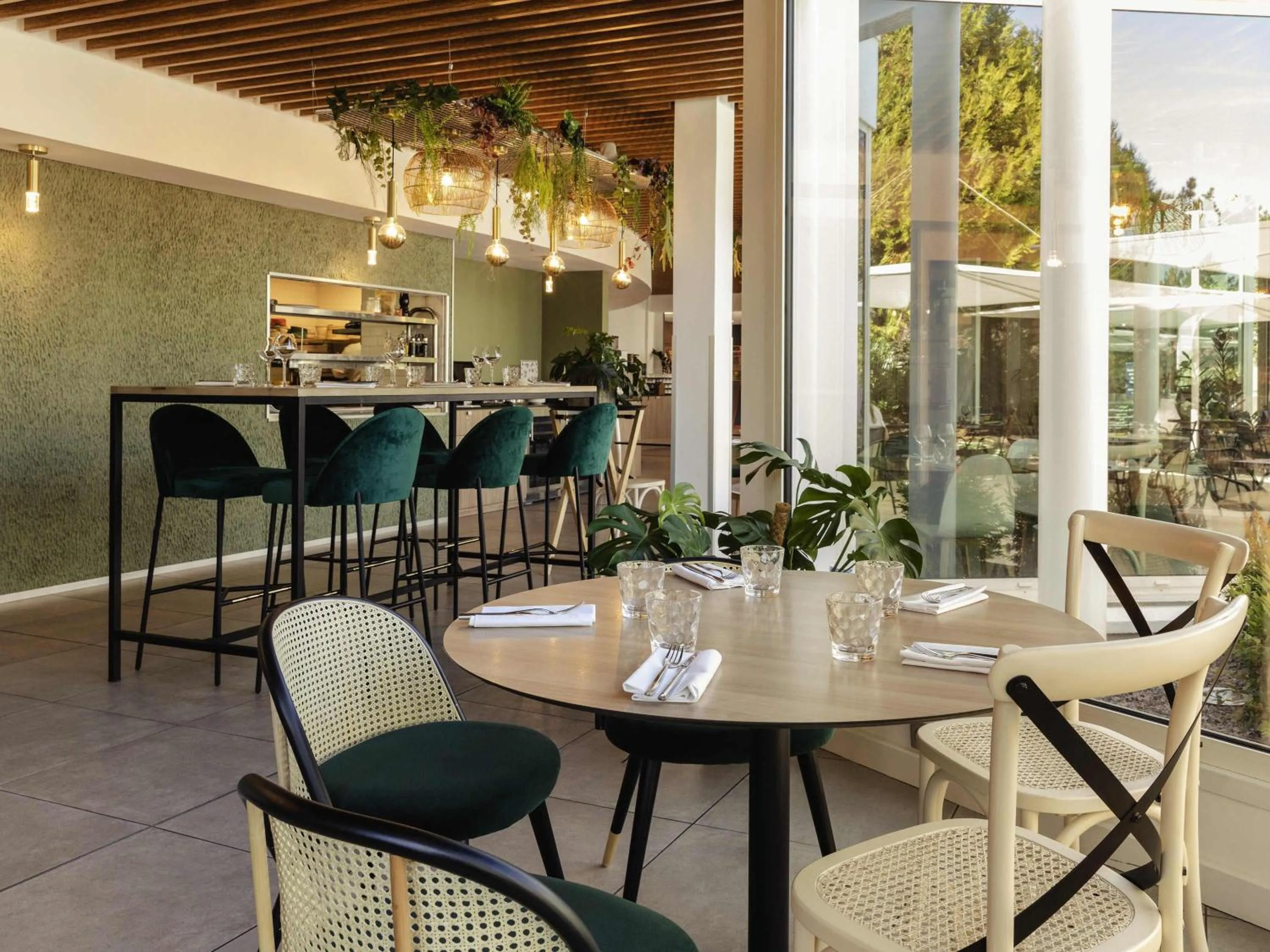 Restaurant/places to eat in Novotel Nancy