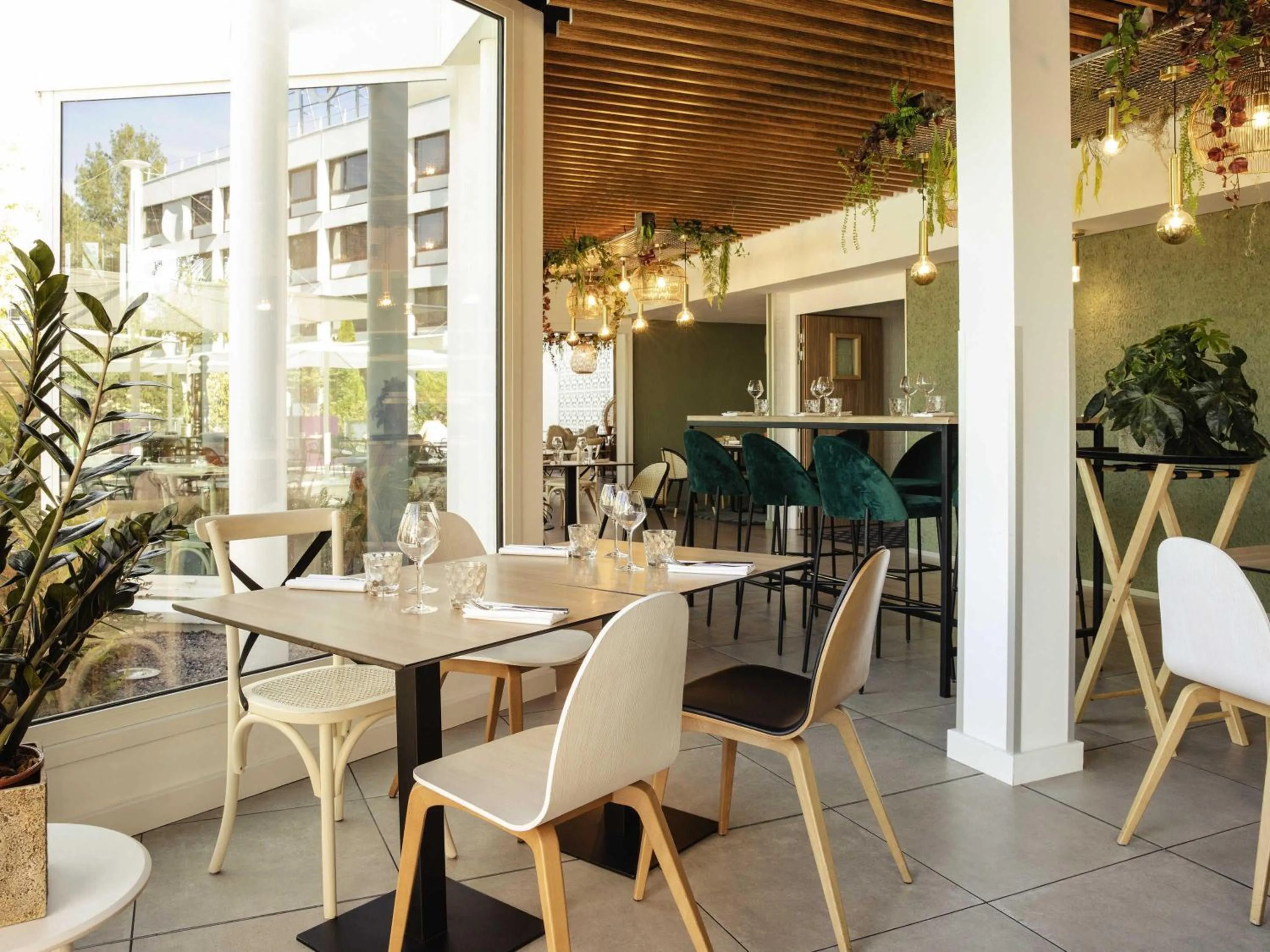 Restaurant/places to eat in Novotel Nancy